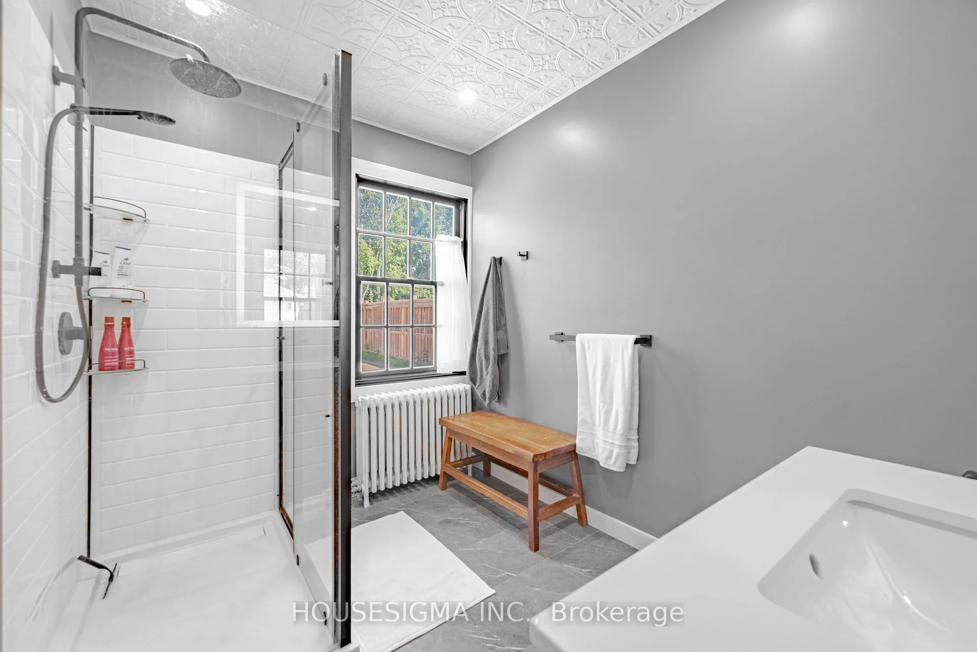Photo 22 of 26 Park Street, Clarington, Orono — HOMEH