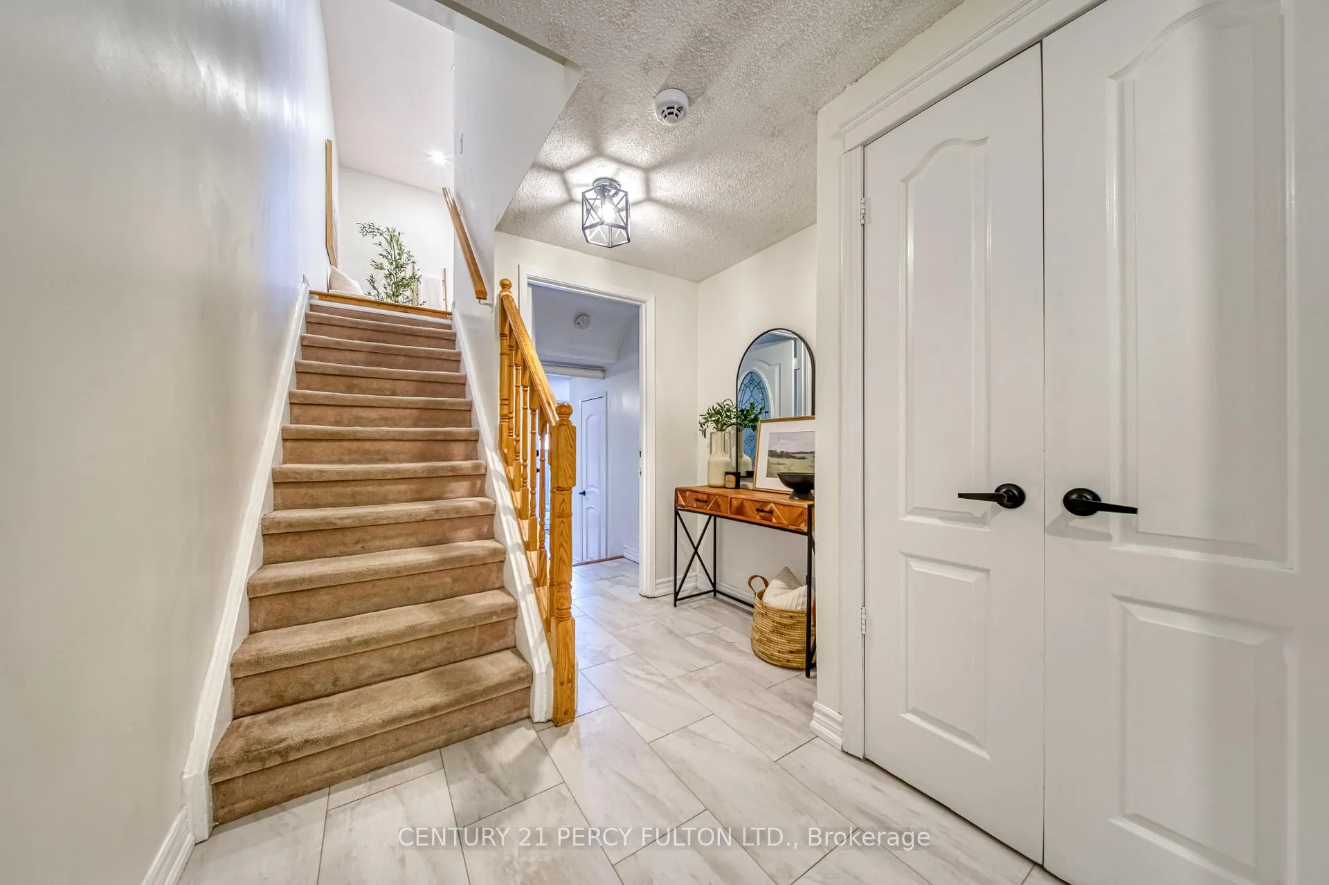 Photo 4 of Unit 7, 1350 Glenanna Road, Pickering, Liverpool — HOMEH