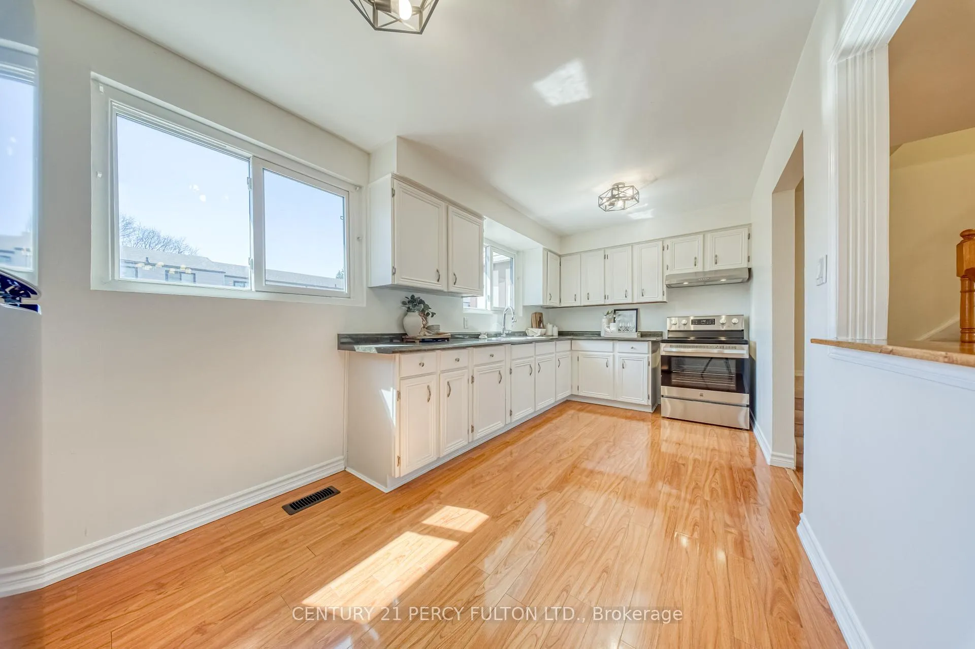 Photo 11 of Unit 7, 1350 Glenanna Road, Pickering, Liverpool — HOMEH