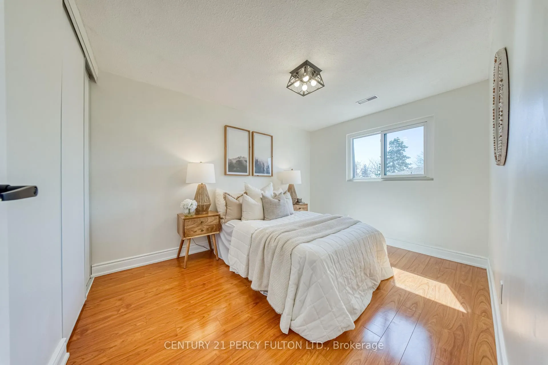 Photo 16 of Unit 7, 1350 Glenanna Road, Pickering, Liverpool — HOMEH
