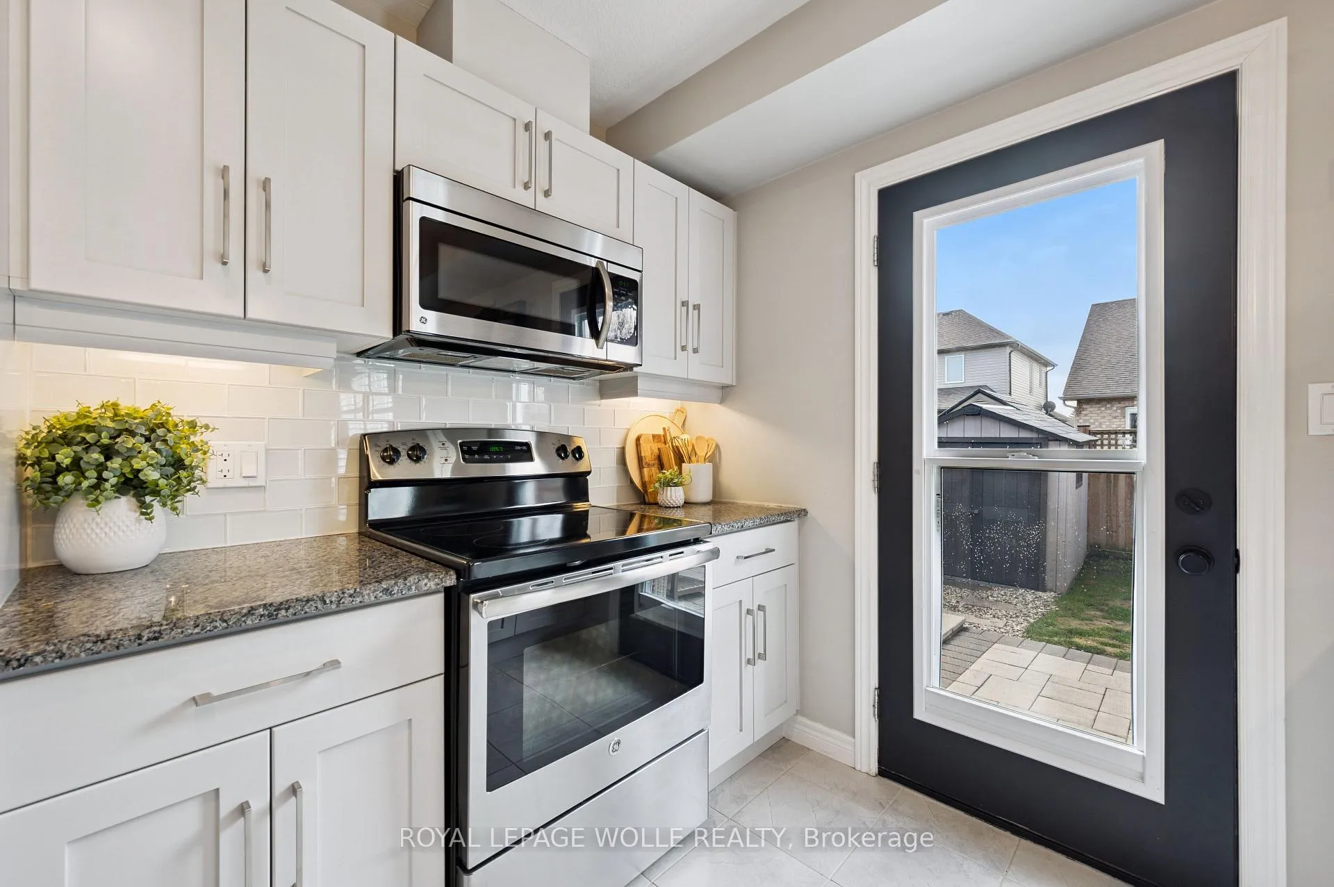 Photo 11 of 346 Finoro Crescent, Woolwich — HOMEH
