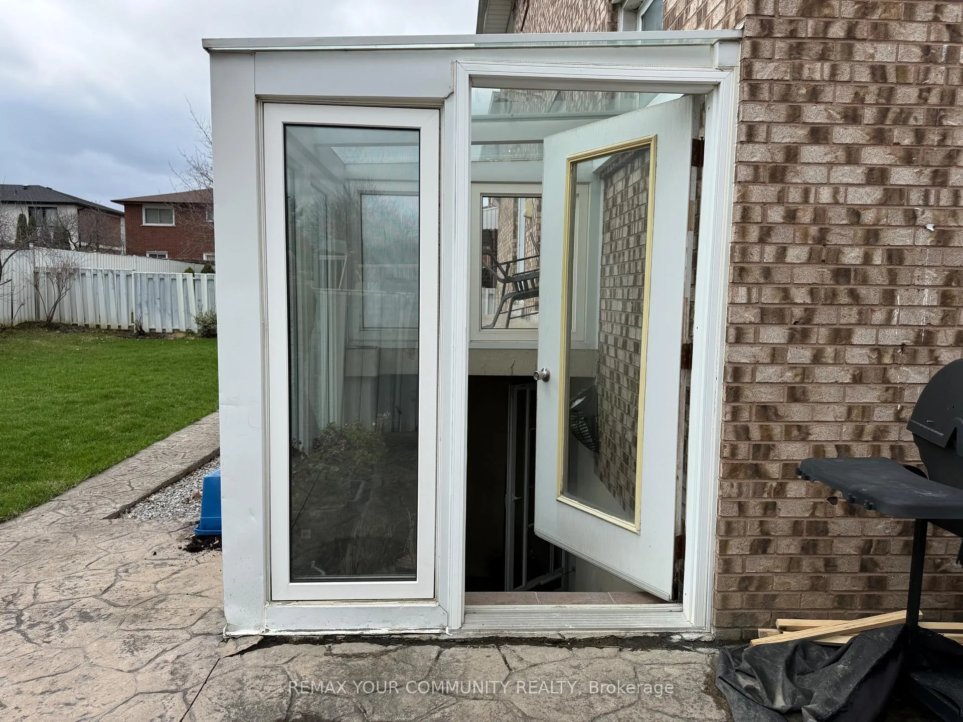 Photo 1 of 103 Wigwoss Drive, Vaughan, East Woodbridge — HOMEH