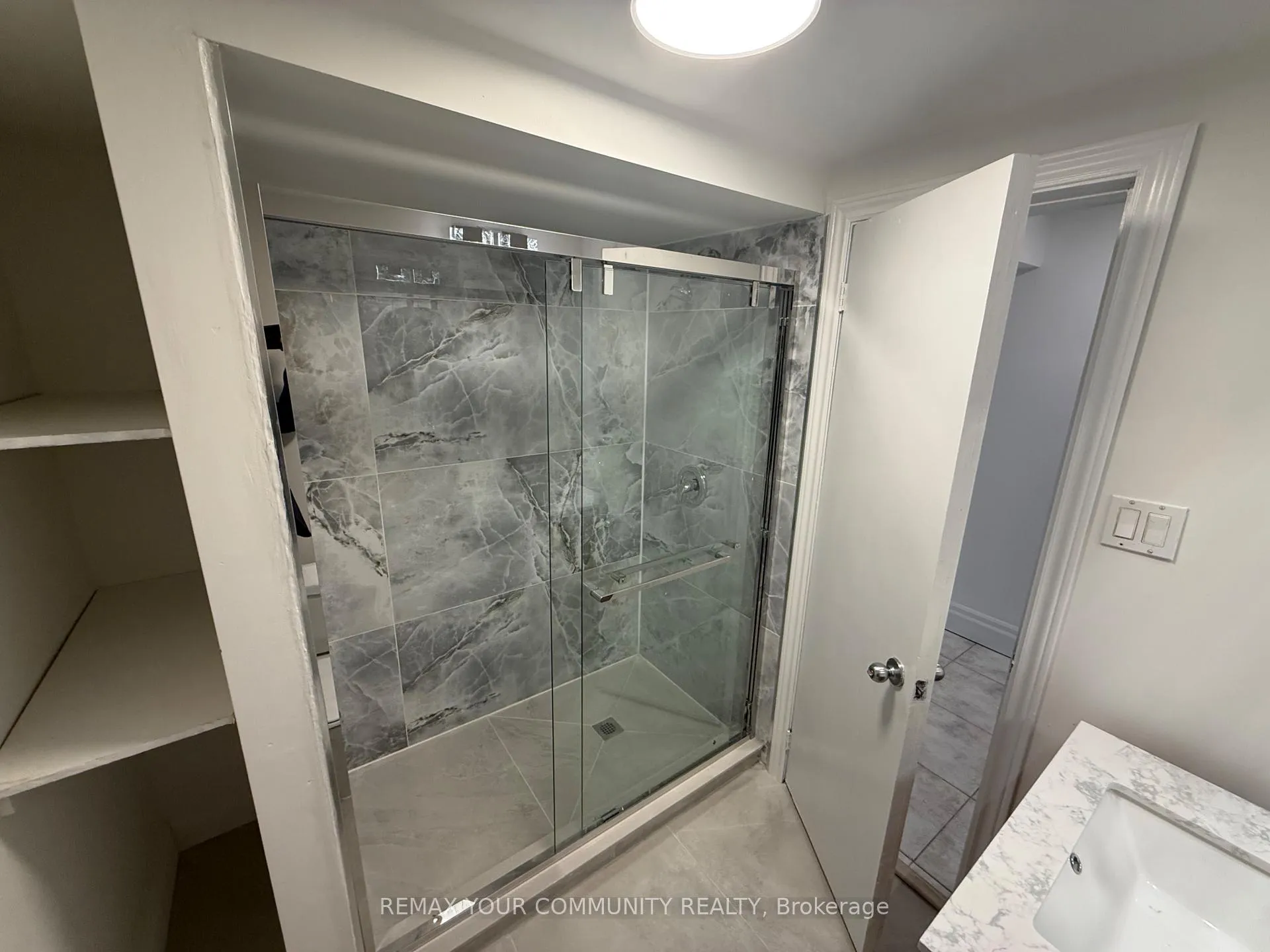 Photo 8 of 103 Wigwoss Drive, Vaughan, East Woodbridge — HOMEH