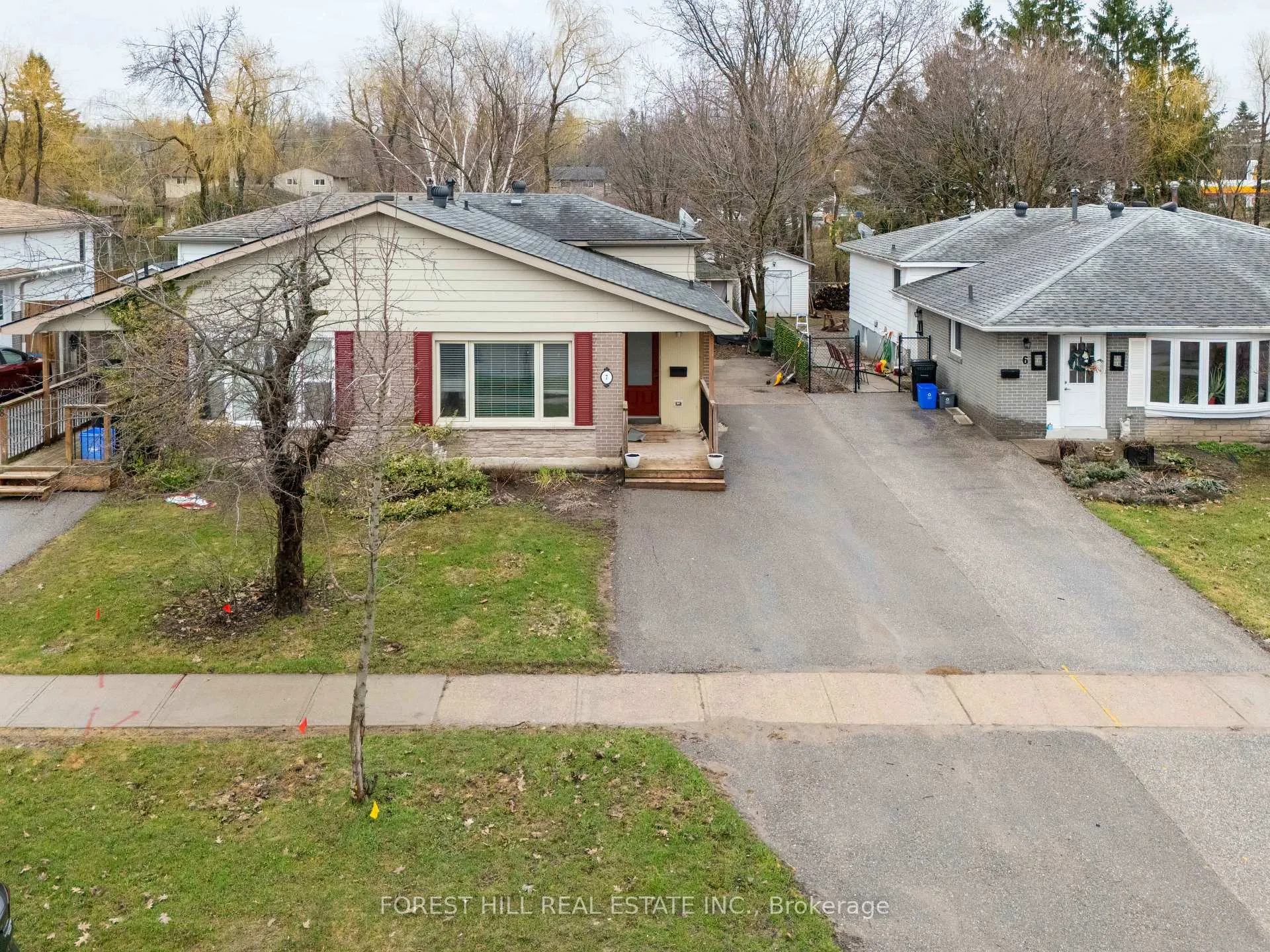 Photo 1 of Unit MAIN, 7 Burbank Pl, Barrie, Wellington — HOMEH