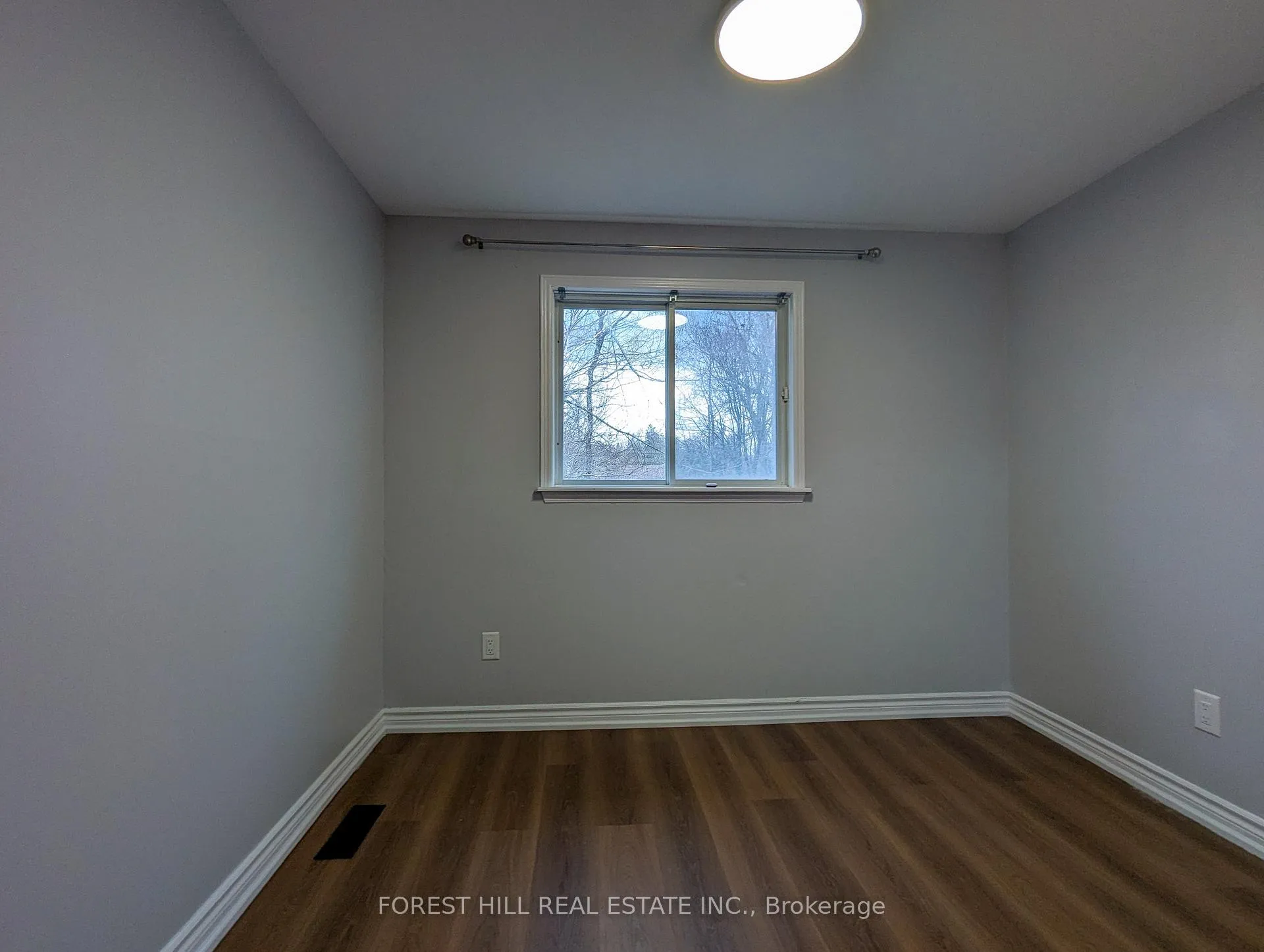 Photo 19 of Unit MAIN, 7 Burbank Pl, Barrie, Wellington — HOMEH