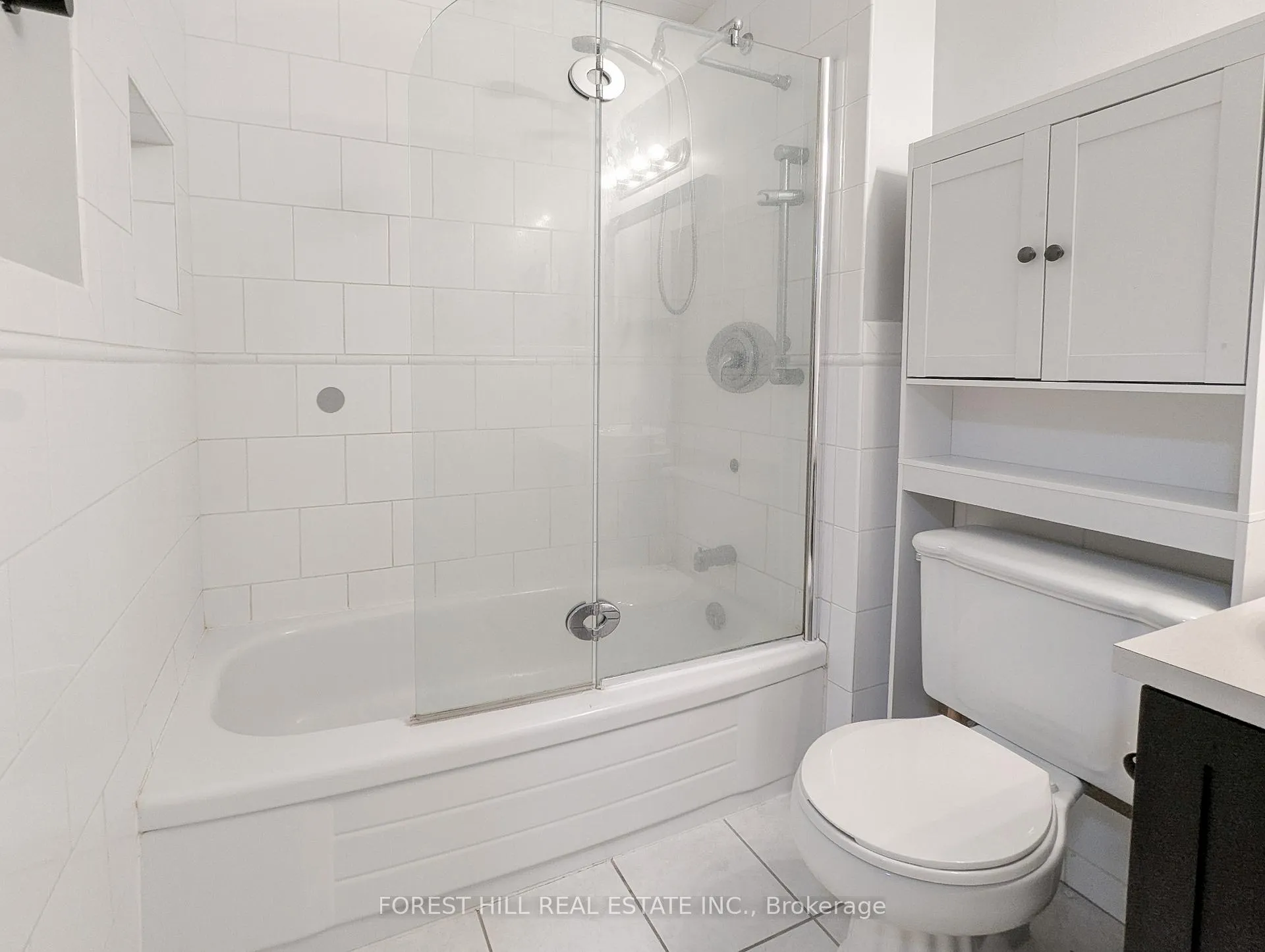 Photo 25 of Unit MAIN, 7 Burbank Pl, Barrie, Wellington — HOMEH