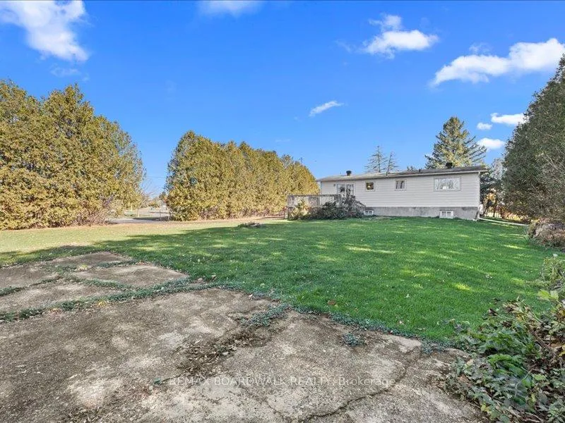 Photo 37 of 2462 Dunning Road, Ottawa, Cumberland West — HOMEH