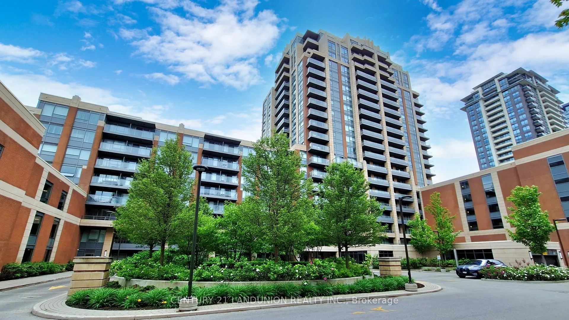Front of Unit 808, 18 Uptown Drive