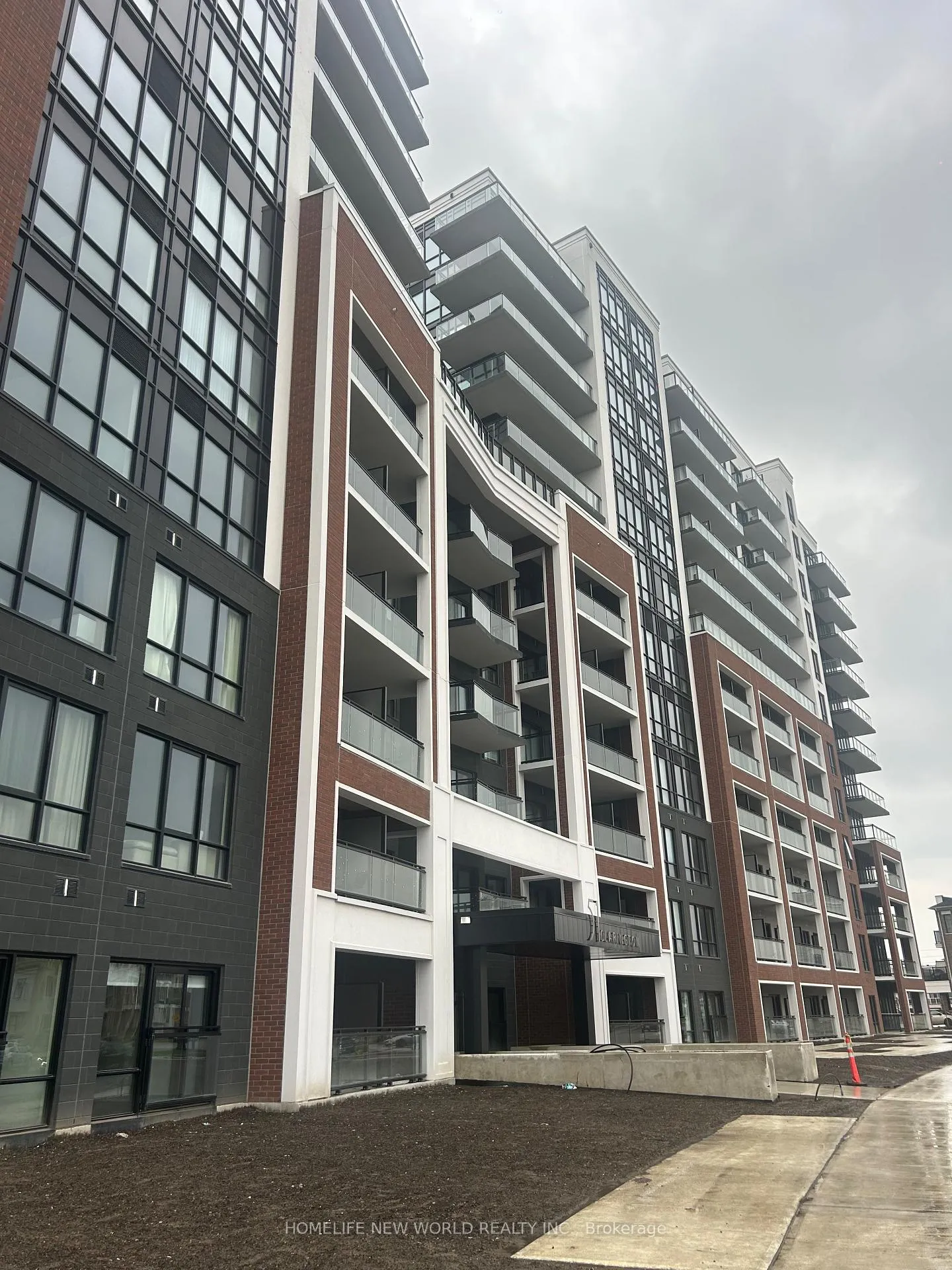 Photo 1 of Unit 1210, 51 Clarington Boulevard, Clarington, Bowmanville — HOMEH