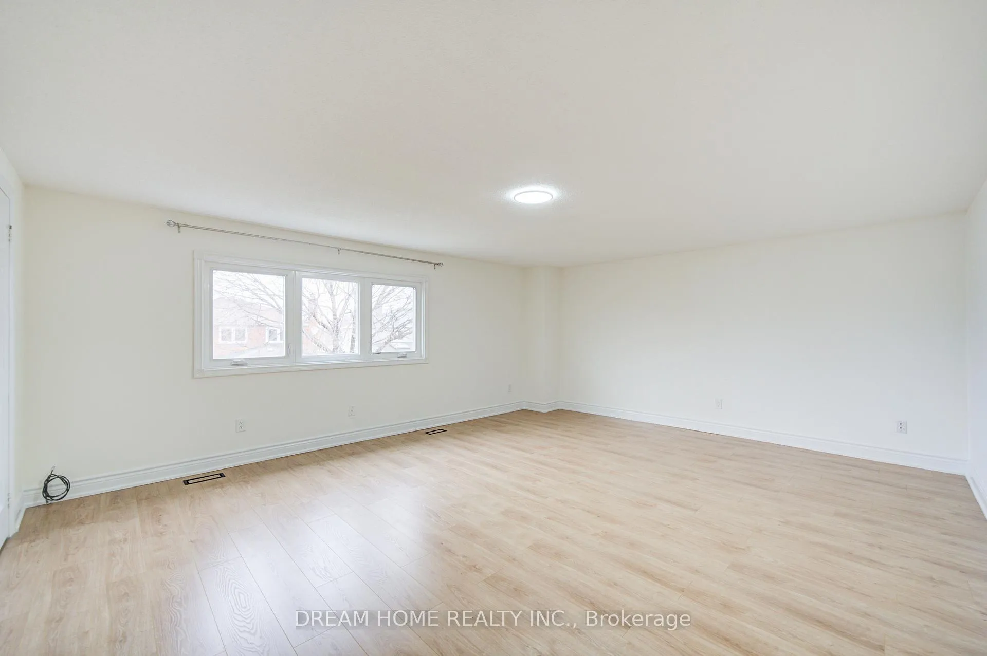 Photo 14 of 10 Karen Miles Crescent, Markham, Middlefield — HOMEH