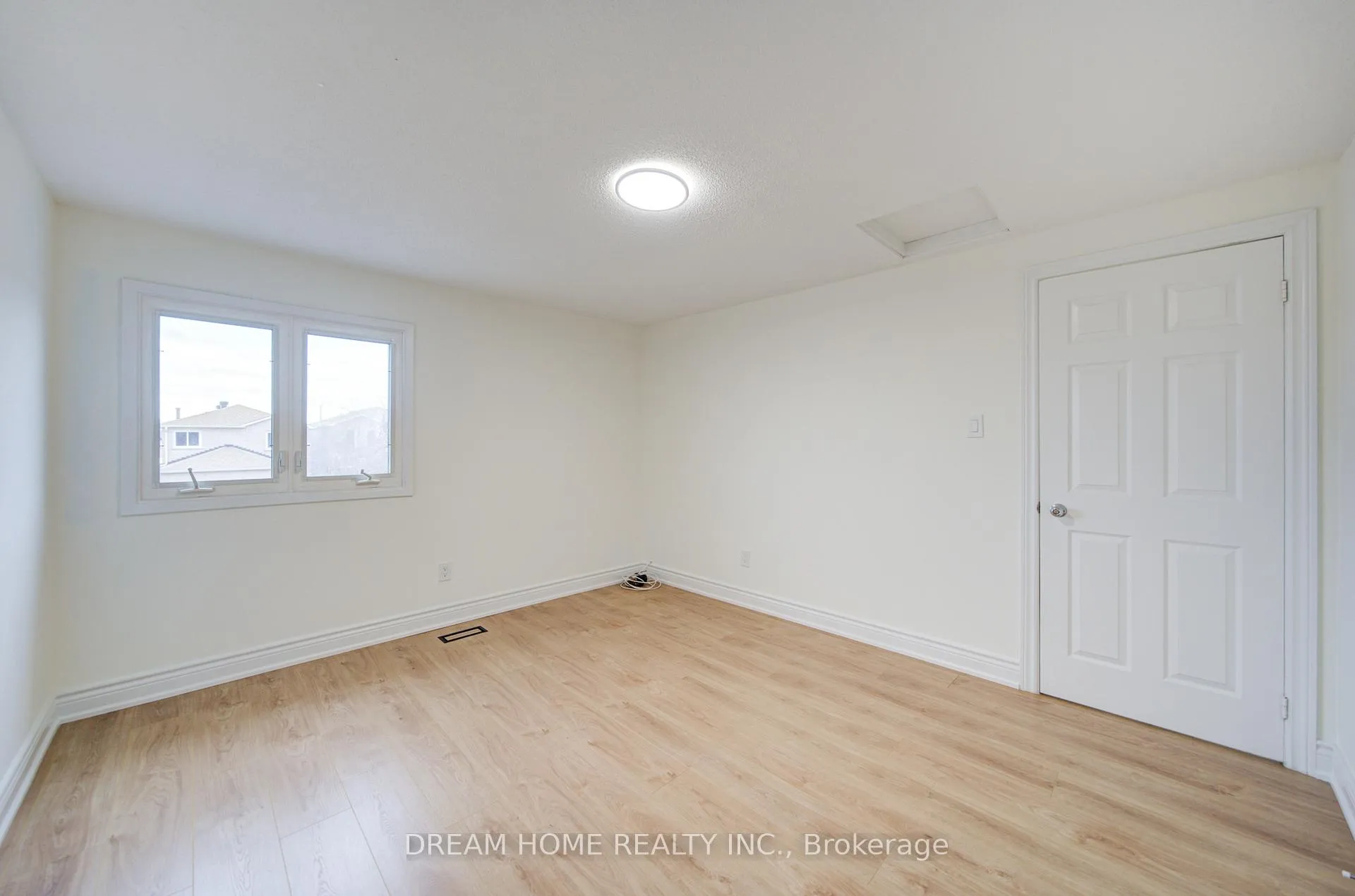 Photo 20 of 10 Karen Miles Crescent, Markham, Middlefield — HOMEH
