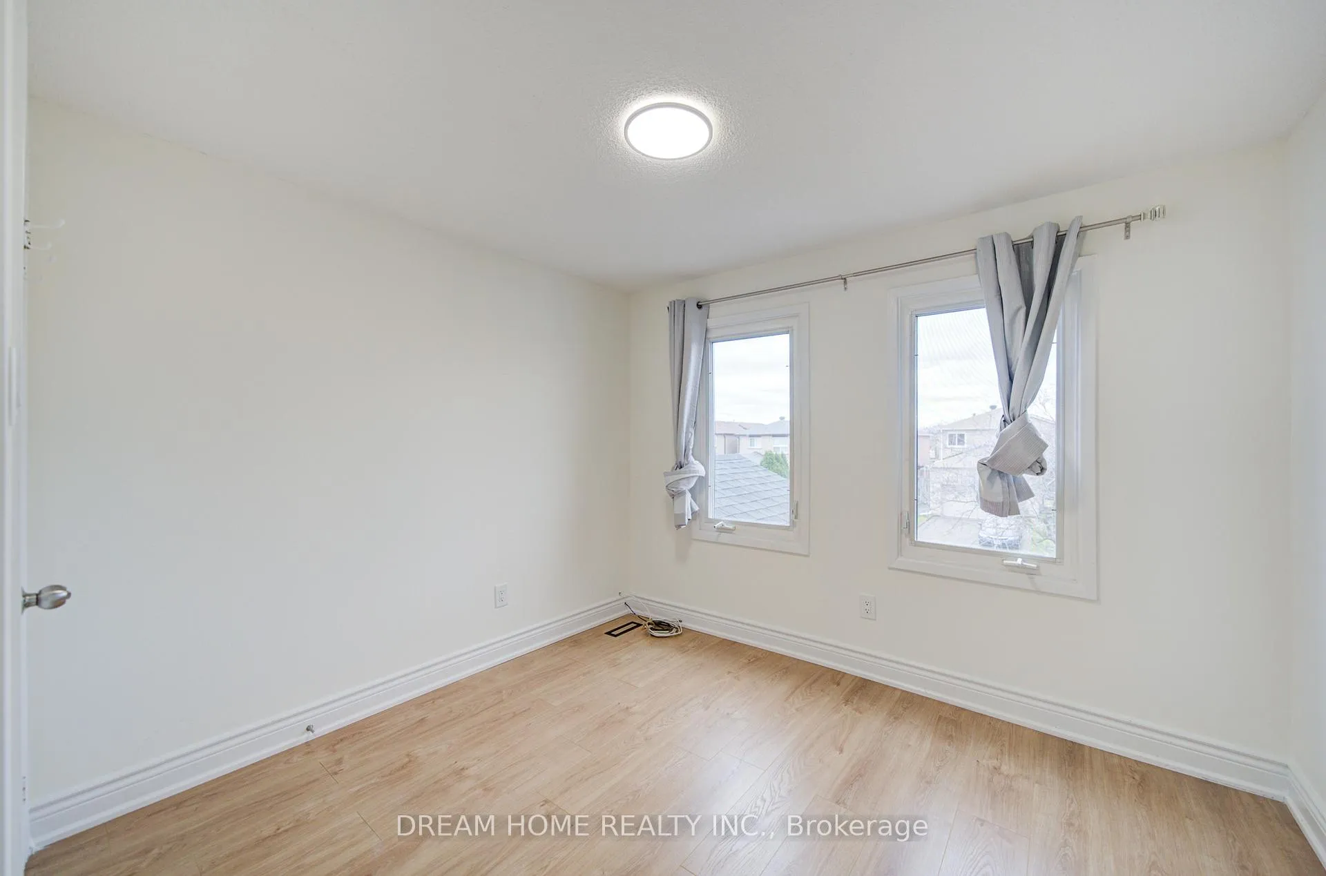 Photo 22 of 10 Karen Miles Crescent, Markham, Middlefield — HOMEH