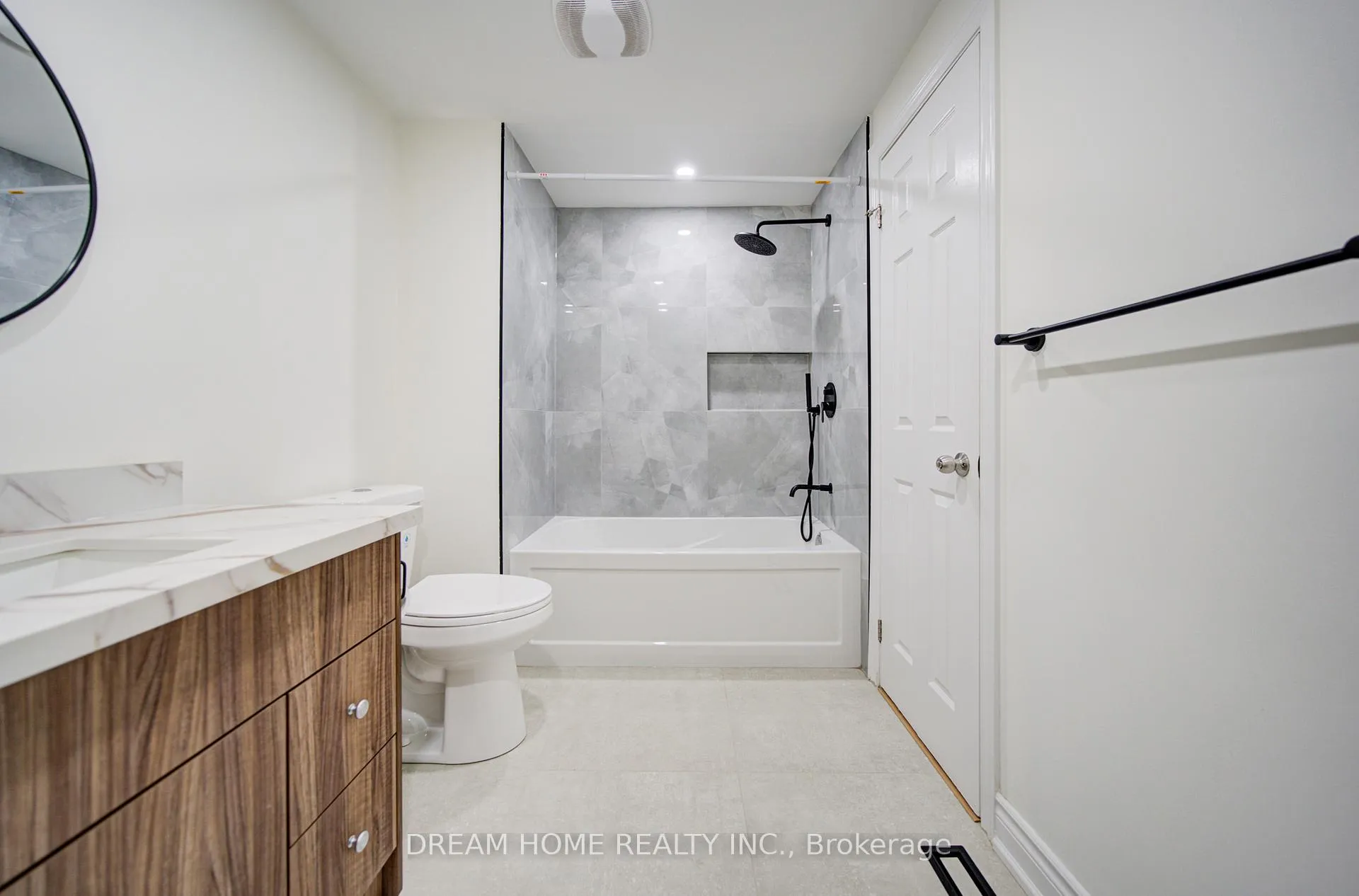 Photo 24 of 10 Karen Miles Crescent, Markham, Middlefield — HOMEH