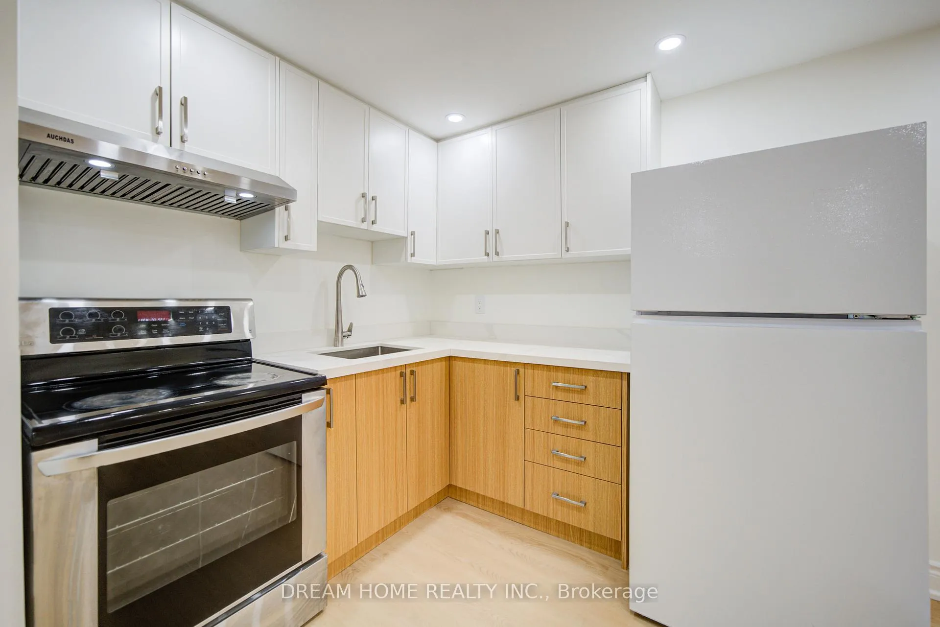 Photo 28 of 10 Karen Miles Crescent, Markham, Middlefield — HOMEH