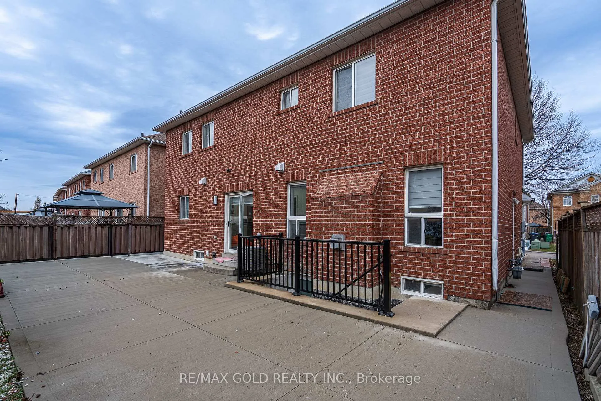 Photo 36 of 6 Meadow Glade Road, Brampton, Sandringham-Wellington — HOMEH