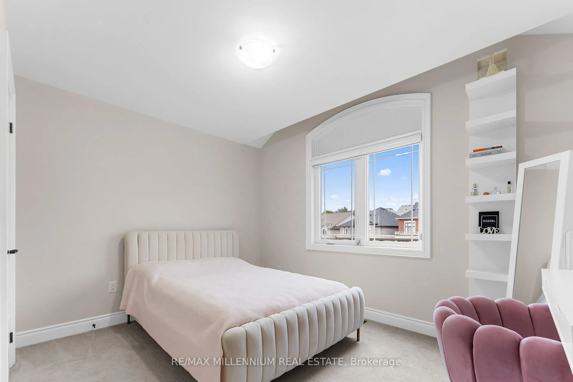 Photo 8 of 106 Kennedy Boulevard, New Tecumseth, Rural New Tecumseth — HOMEH