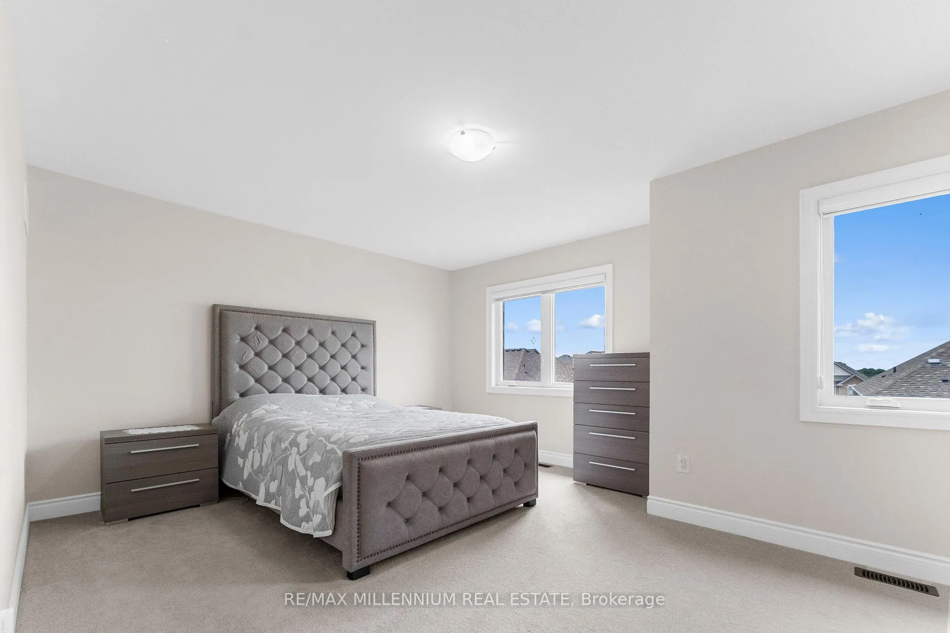 Photo 16 of 106 Kennedy Boulevard, New Tecumseth, Rural New Tecumseth — HOMEH