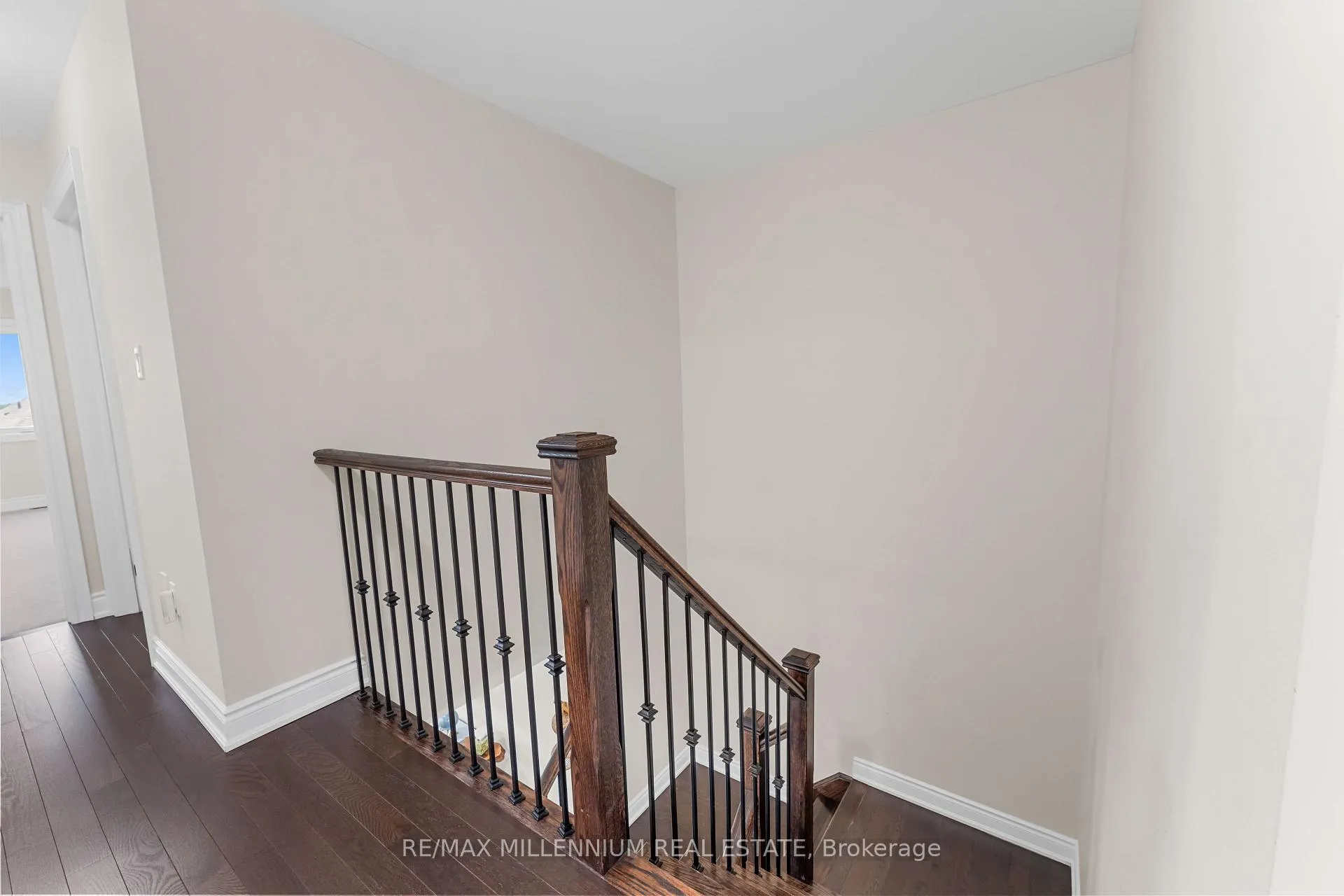 Photo 21 of 106 Kennedy Boulevard, New Tecumseth, Rural New Tecumseth — HOMEH