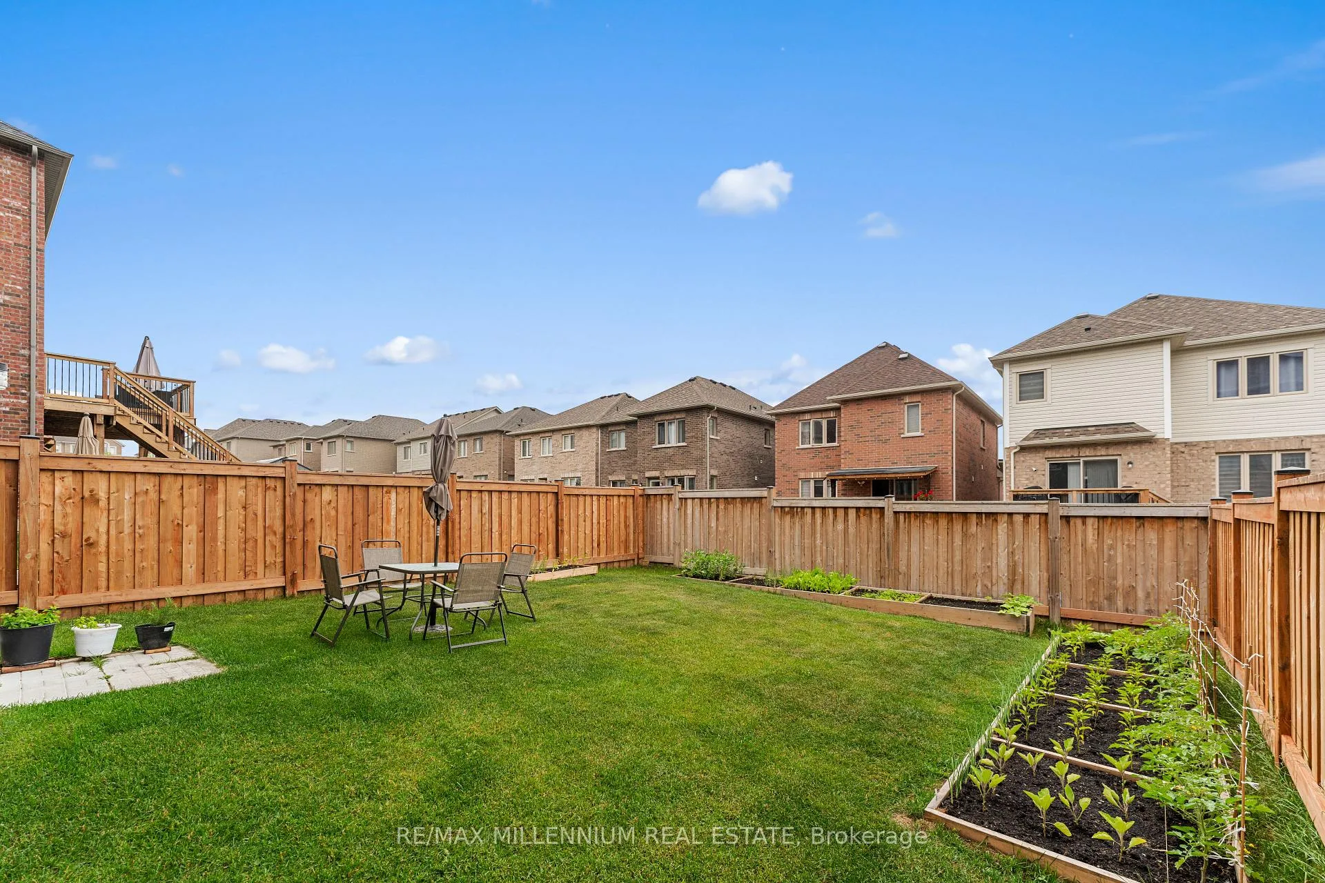 Photo 47 of 106 Kennedy Boulevard, New Tecumseth, Rural New Tecumseth — HOMEH