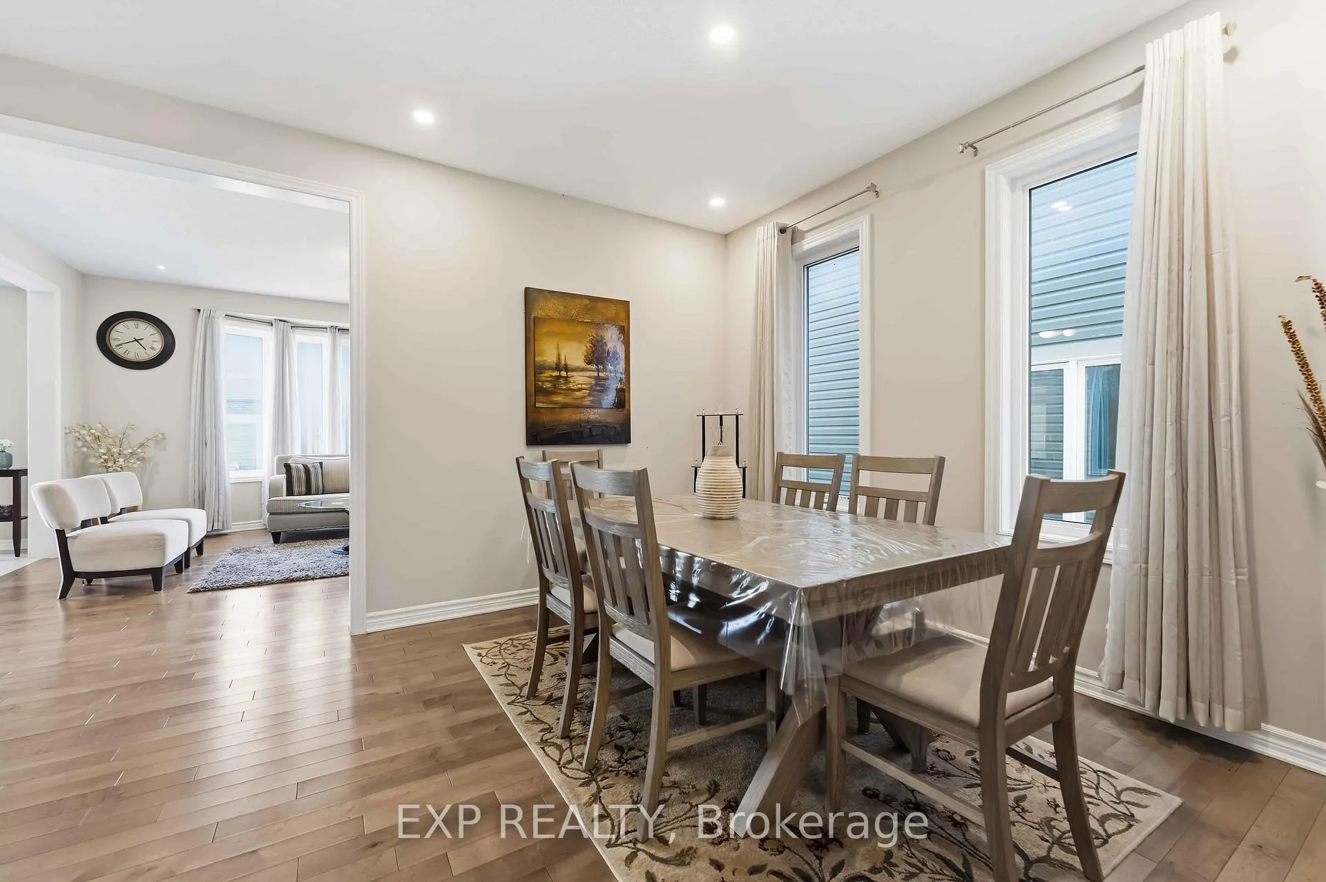 Photo 7 of 220 Willowdusk Street, Ottawa, Kanata - Emerald Meadows/Trailwest — HOMEH