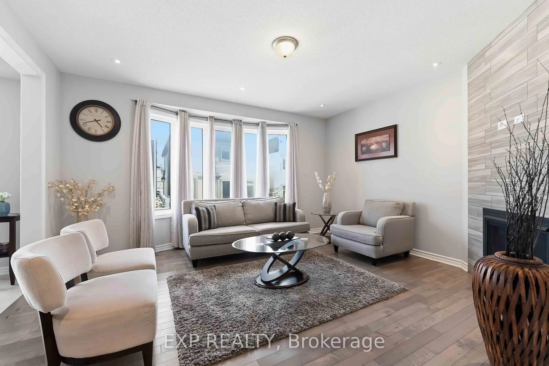 Photo 9 of 220 Willowdusk Street, Ottawa, Kanata - Emerald Meadows/Trailwest — HOMEH