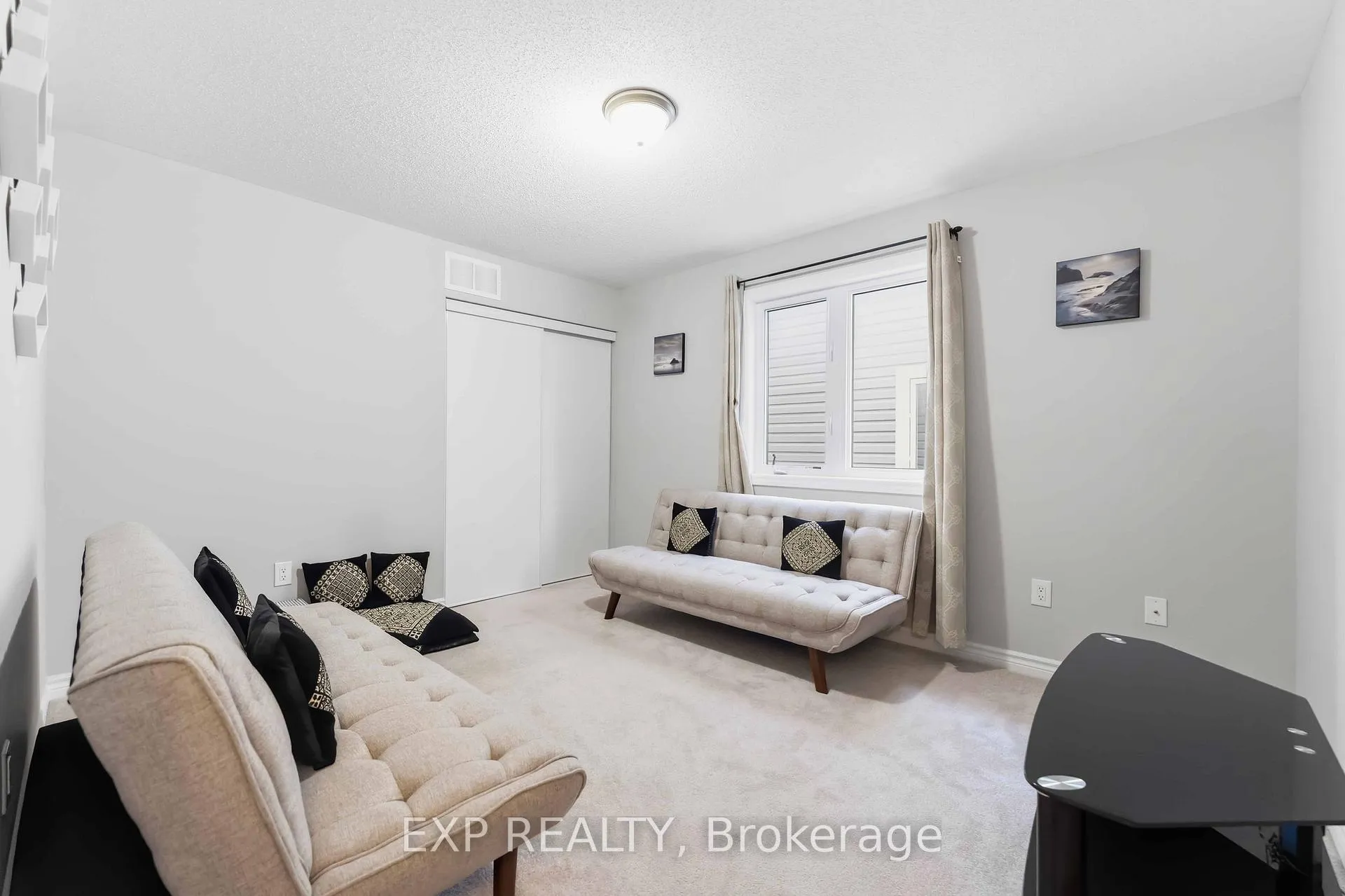 Photo 30 of 220 Willowdusk Street, Ottawa, Kanata - Emerald Meadows/Trailwest — HOMEH