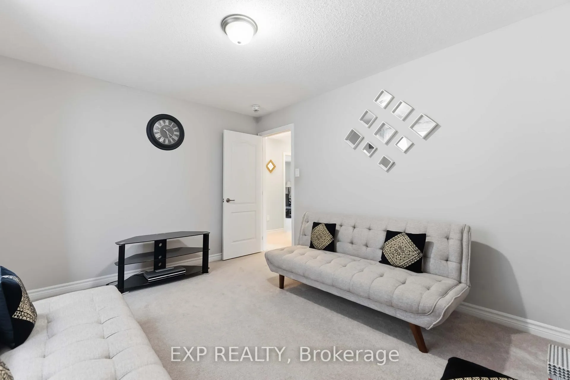 Photo 31 of 220 Willowdusk Street, Ottawa, Kanata - Emerald Meadows/Trailwest — HOMEH