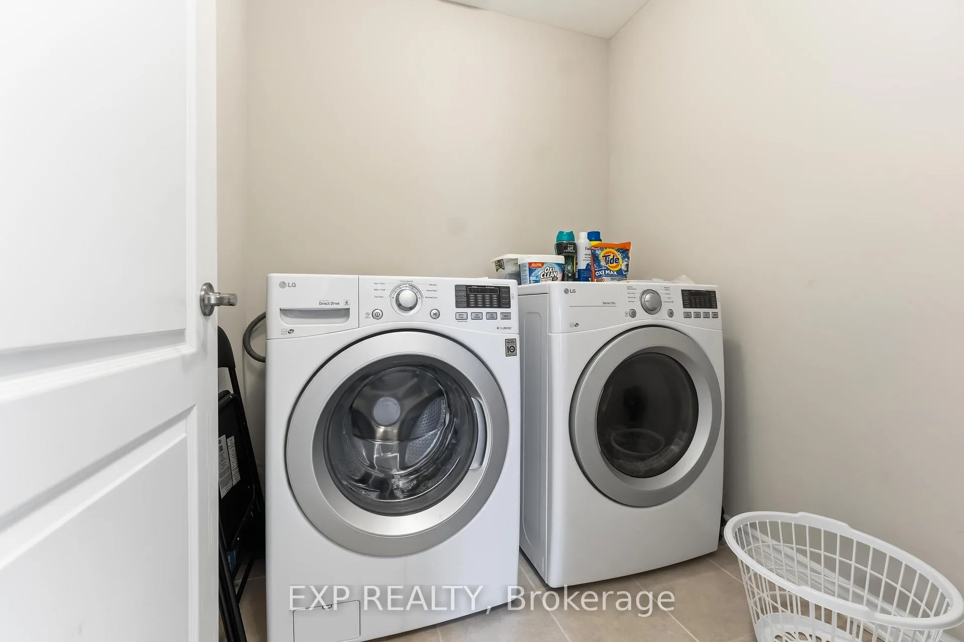 Photo 39 of 220 Willowdusk Street, Ottawa, Kanata - Emerald Meadows/Trailwest — HOMEH