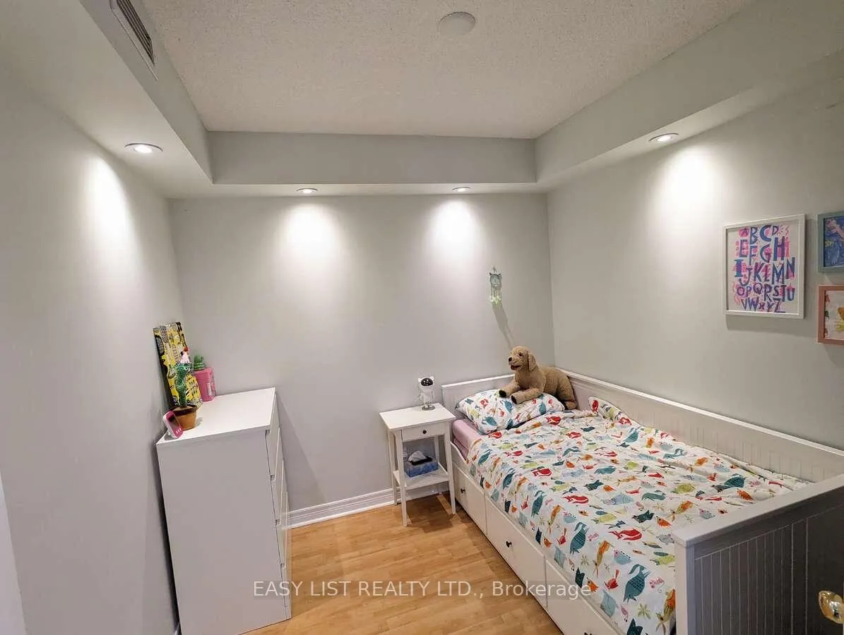 Photo 8 of Unit 222, 38 William Carson Crescent, North York, St. Andrew-Windfields — HOMEH