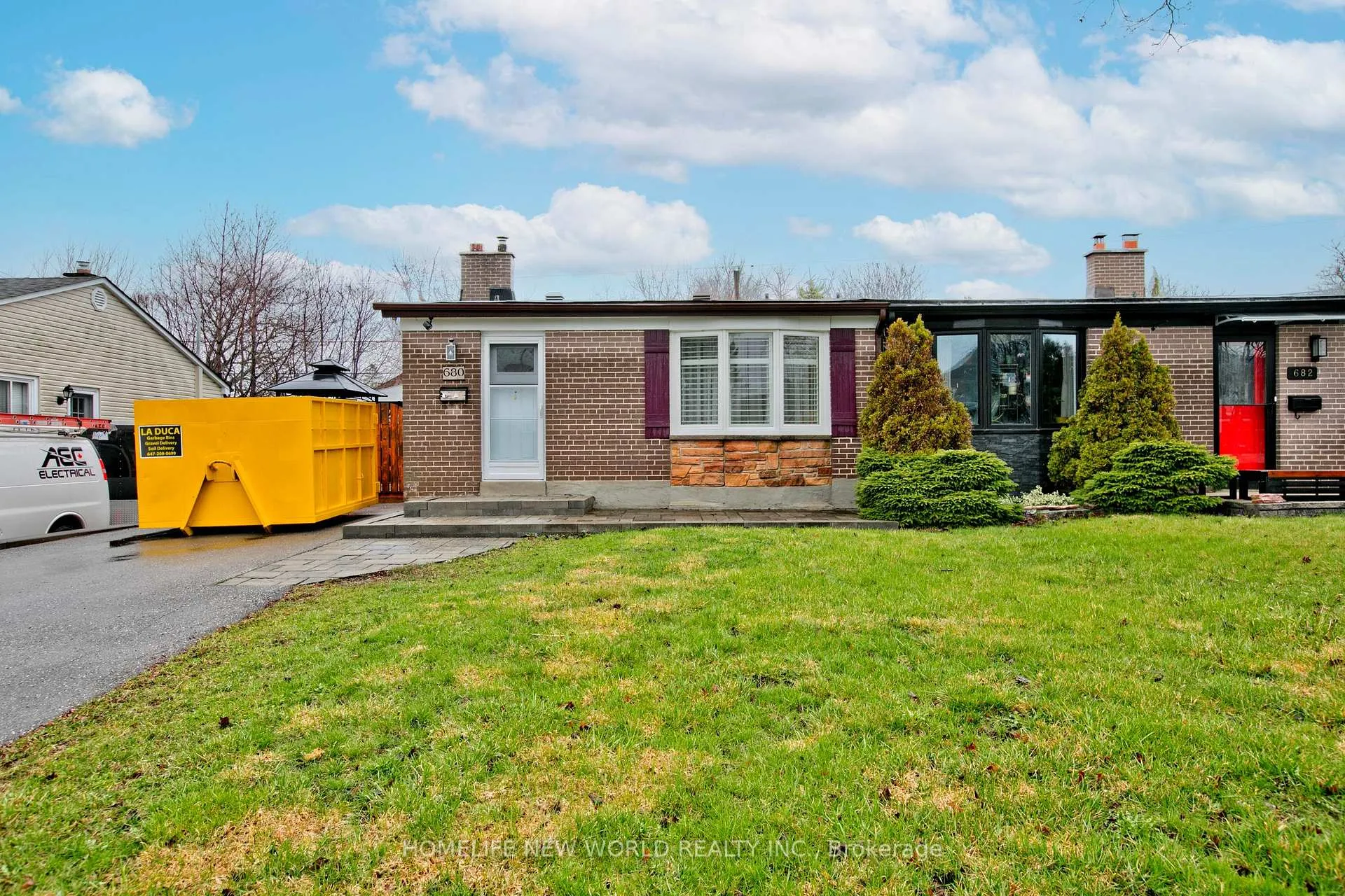 Photo 1 of 680 Annland Street, Pickering, Bay Ridges — HOMEH