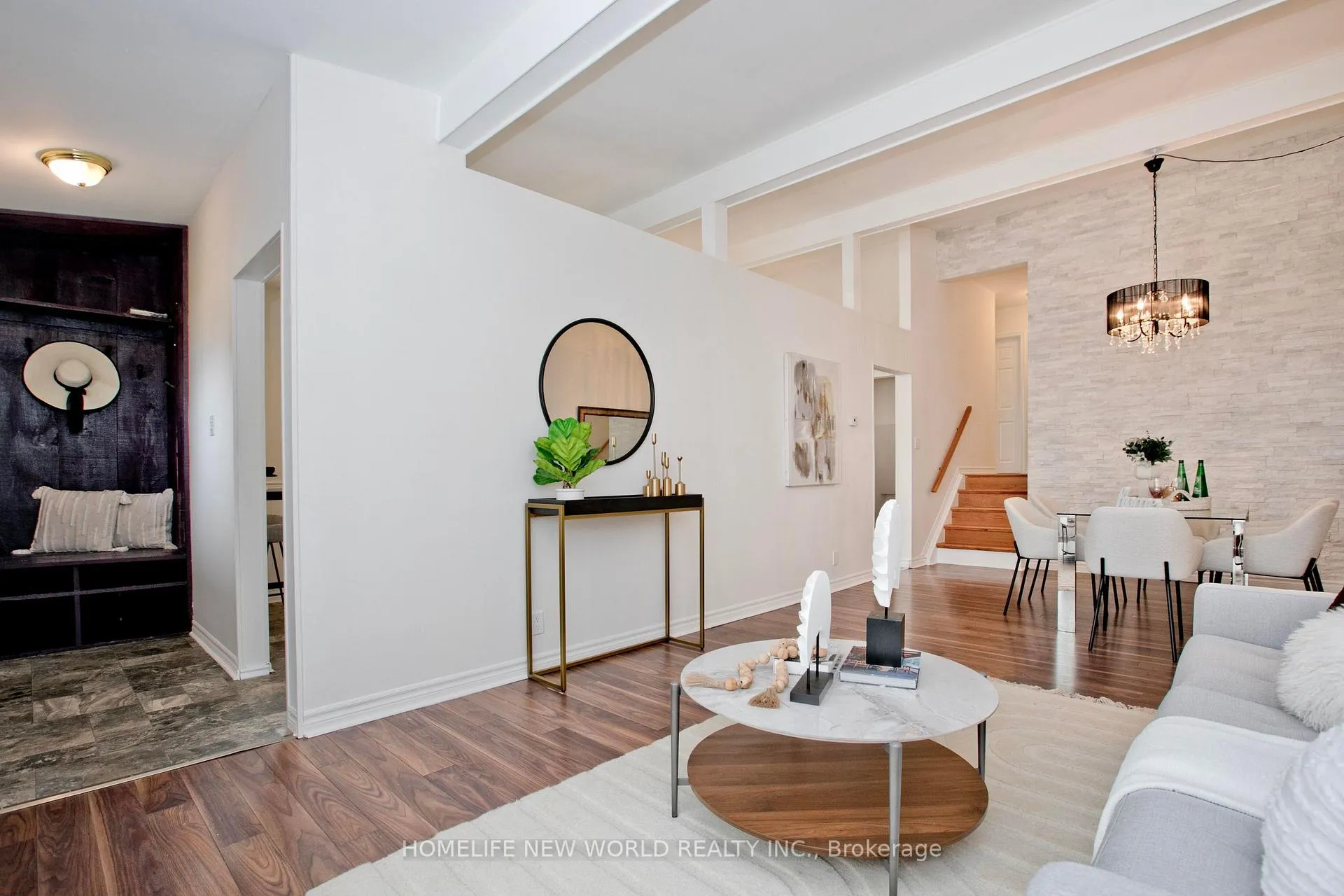 Photo 3 of 680 Annland Street, Pickering, Bay Ridges — HOMEH