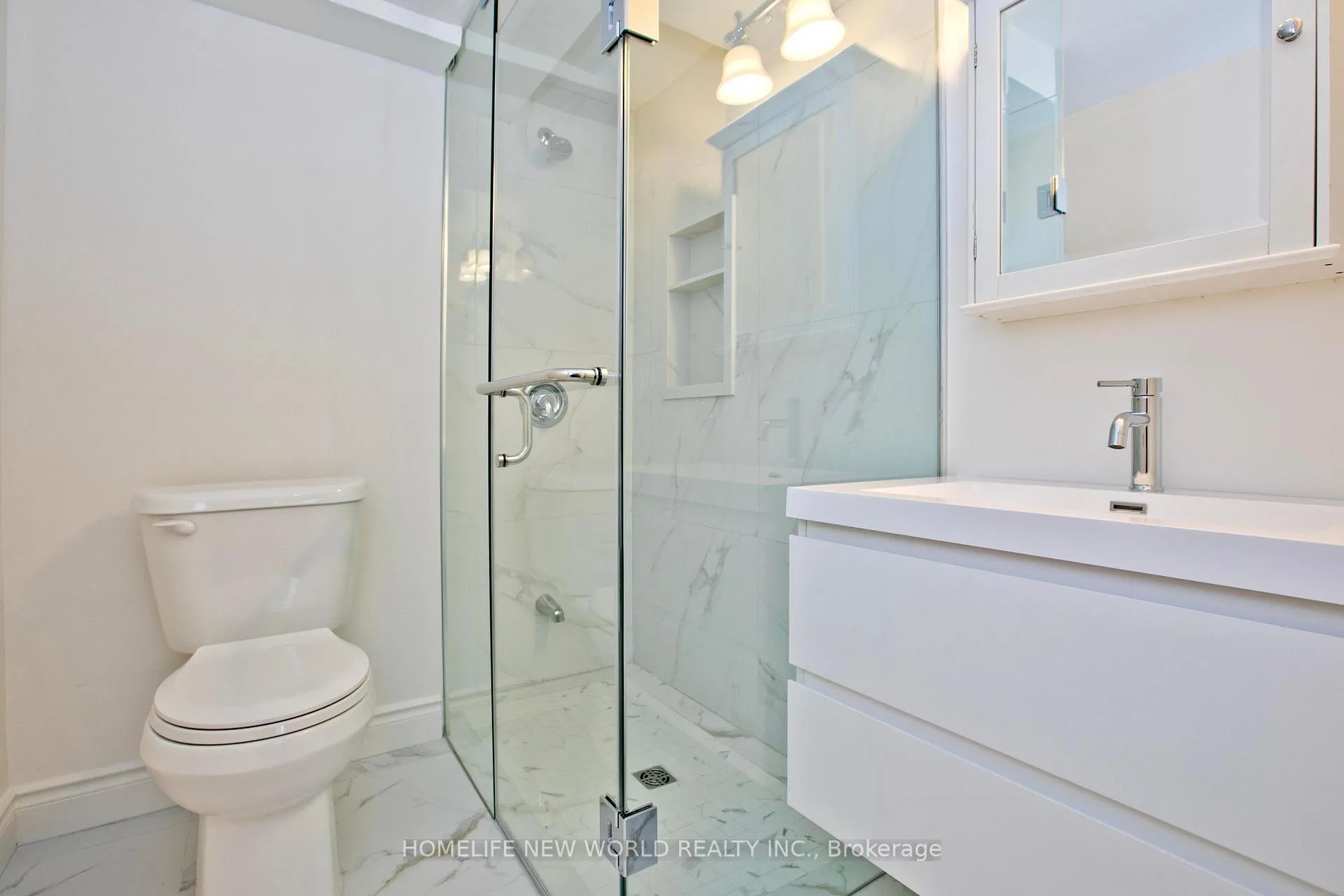 Photo 24 of 680 Annland Street, Pickering, Bay Ridges — HOMEH