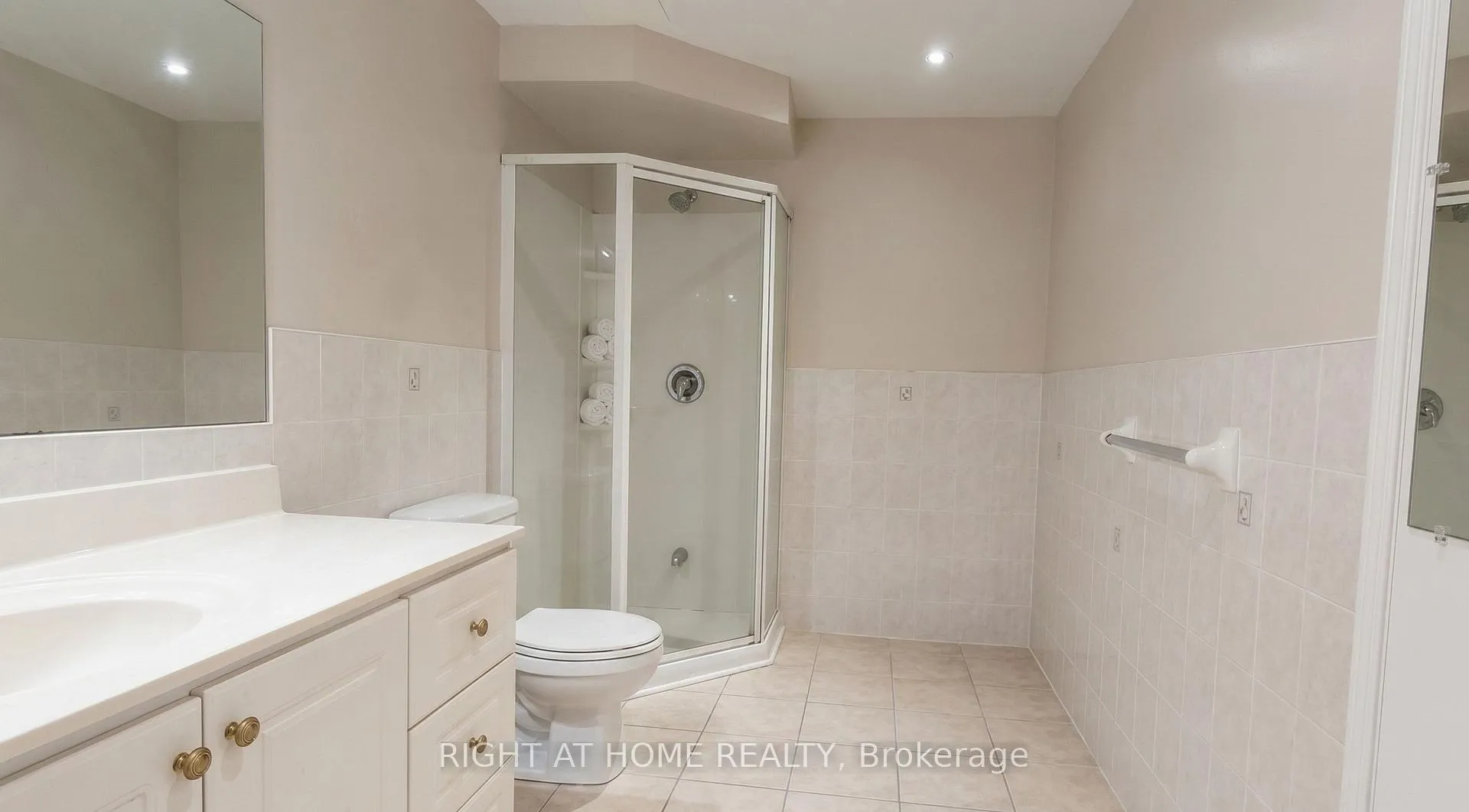 Photo 5 of Unit Basement, 48 Cartmel Drive, Markham, Milliken Mills East — HOMEH