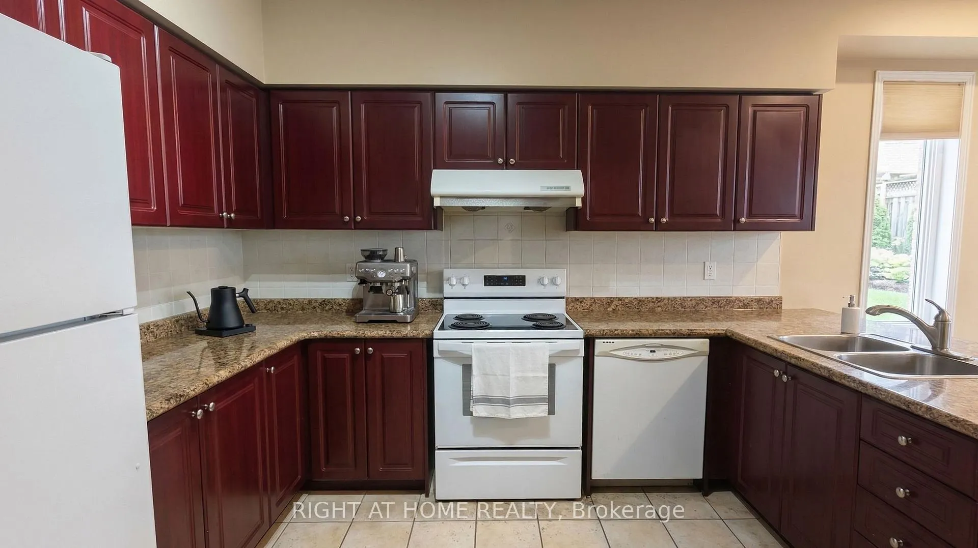Photo 8 of Unit Basement, 48 Cartmel Drive, Markham, Milliken Mills East — HOMEH