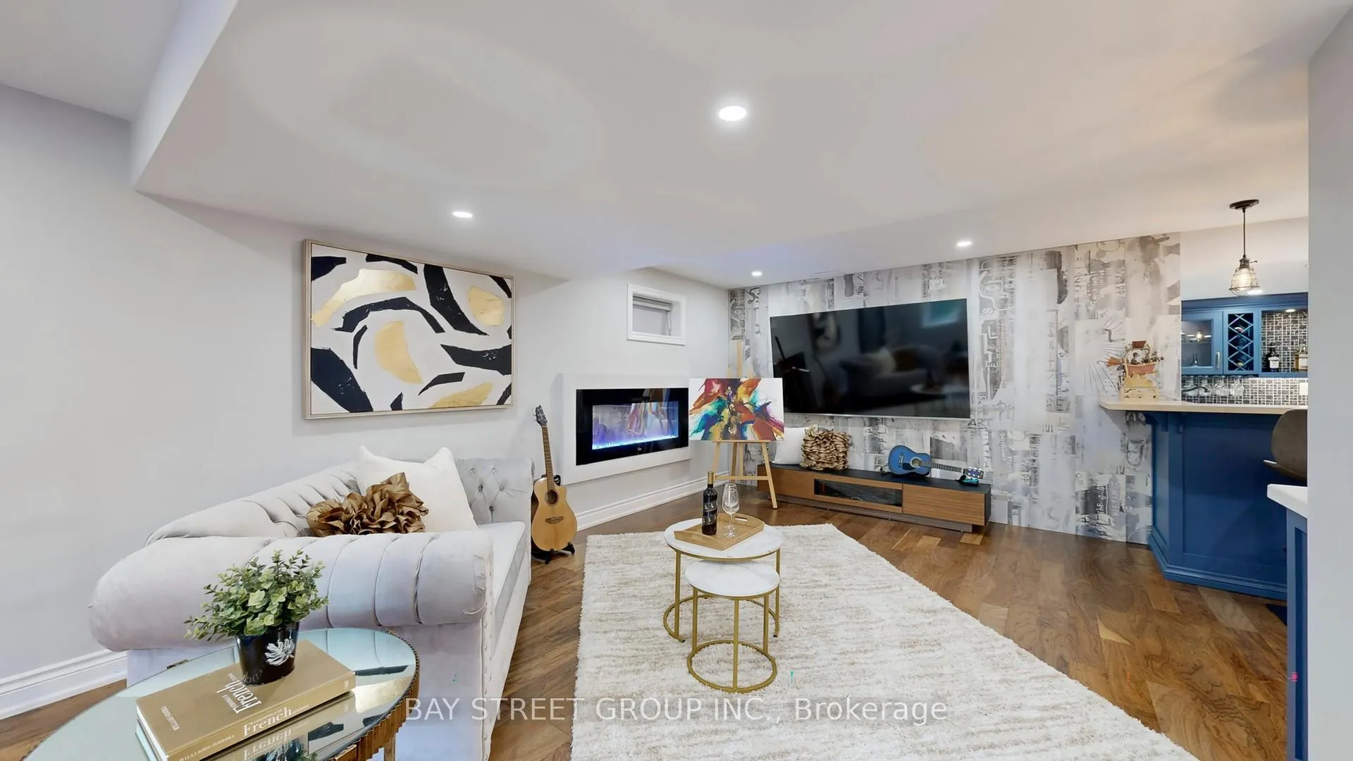 Photo 37 of 176 Upper Post Road, Vaughan, Patterson — HOMEH