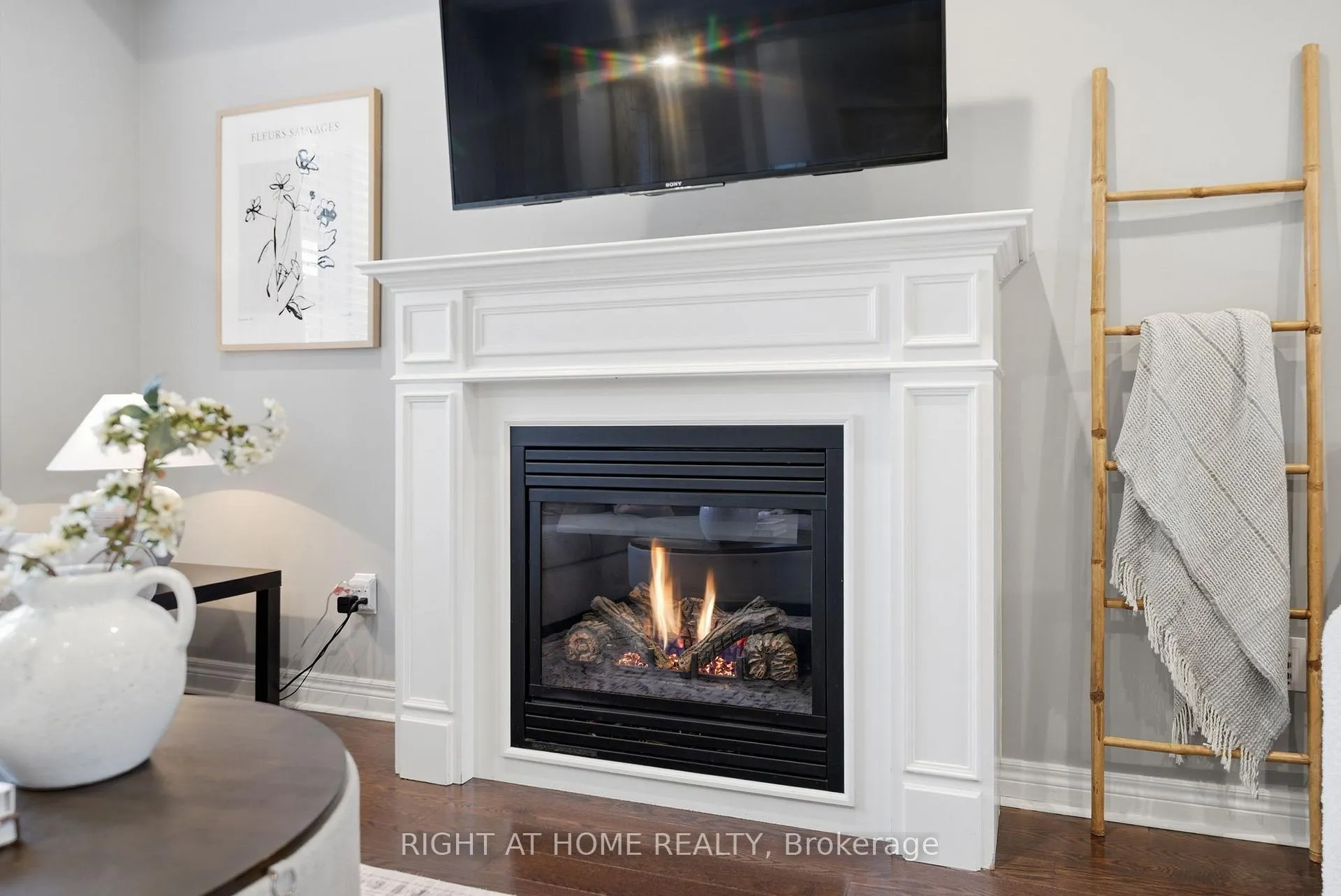 Photo 10 of 79 Ross Wright Avenue, Clarington, Bowmanville — HOMEH