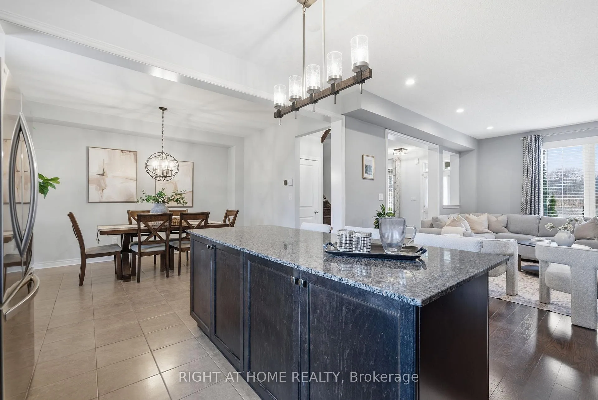 Photo 14 of 79 Ross Wright Avenue, Clarington, Bowmanville — HOMEH