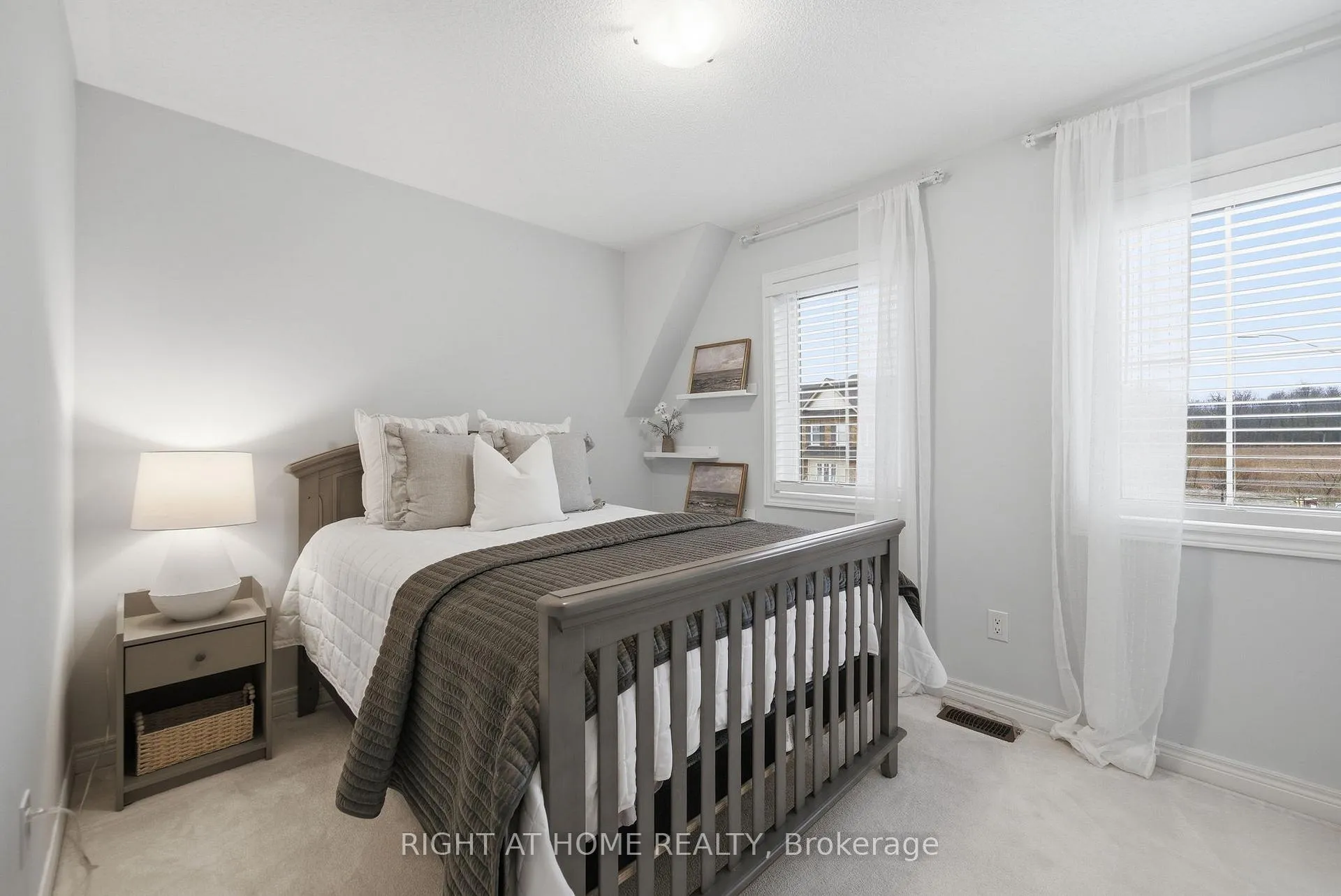 Photo 24 of 79 Ross Wright Avenue, Clarington, Bowmanville — HOMEH