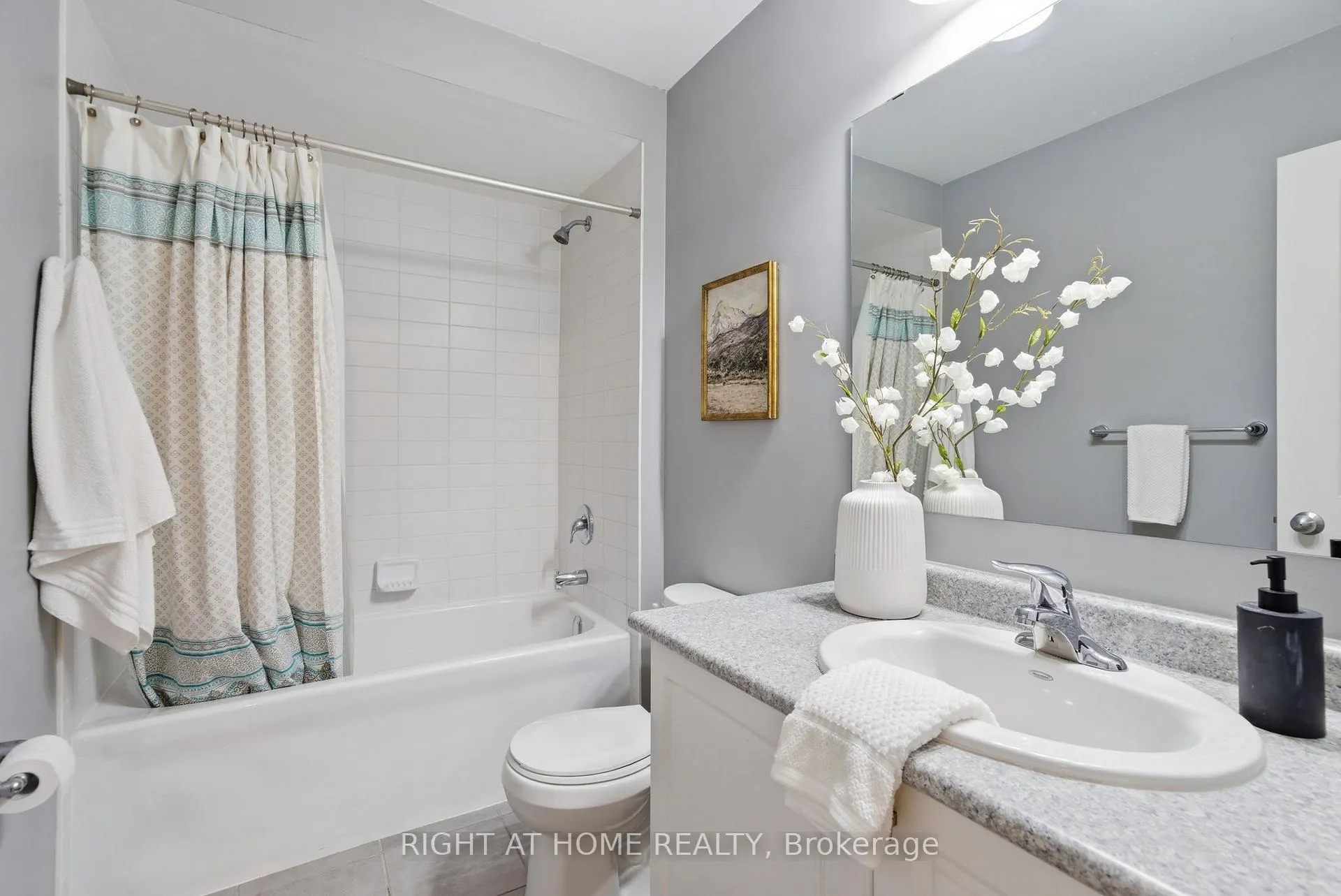 Photo 25 of 79 Ross Wright Avenue, Clarington, Bowmanville — HOMEH