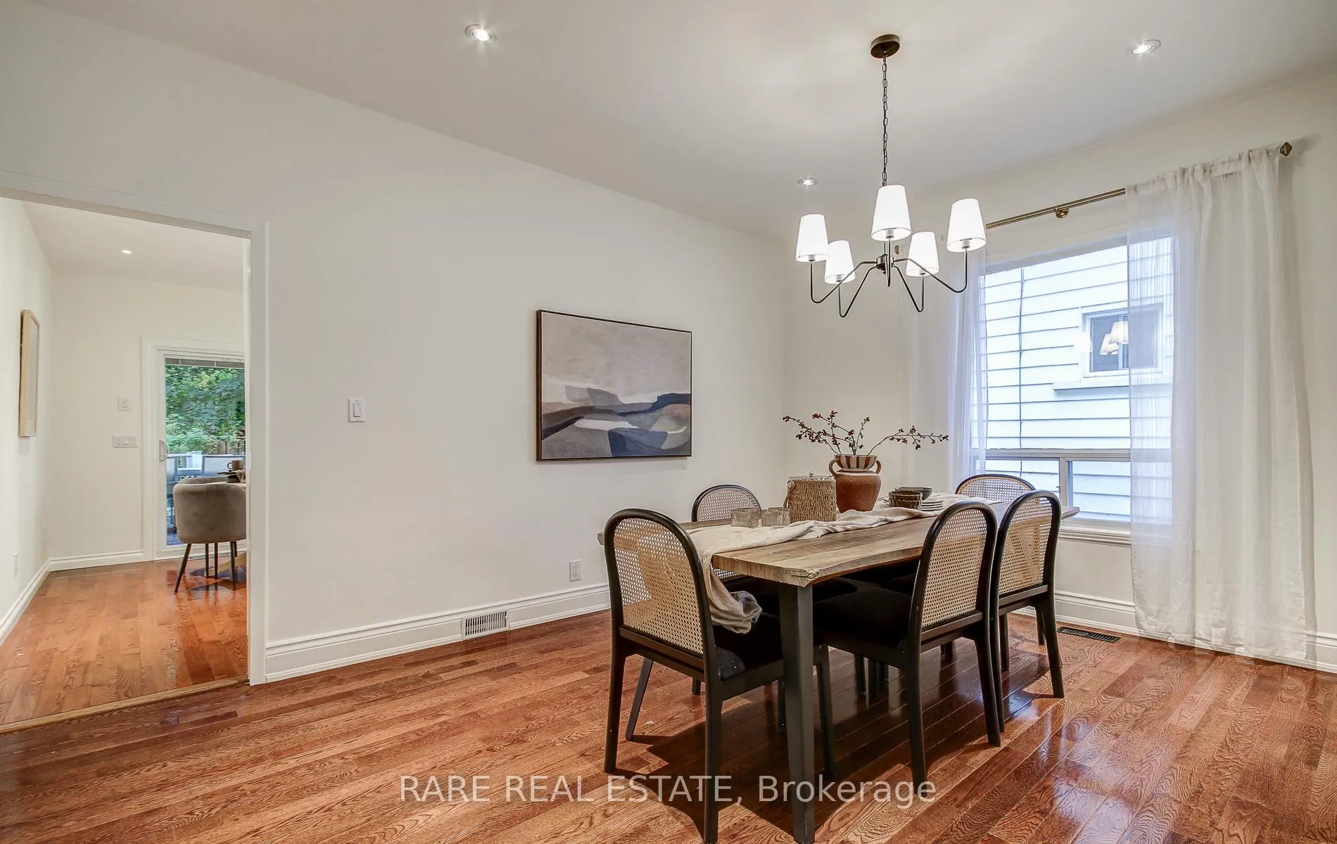 Photo 10 of 965 Logan Avenue, Toronto, Playter Estates-Danforth — HOMEH