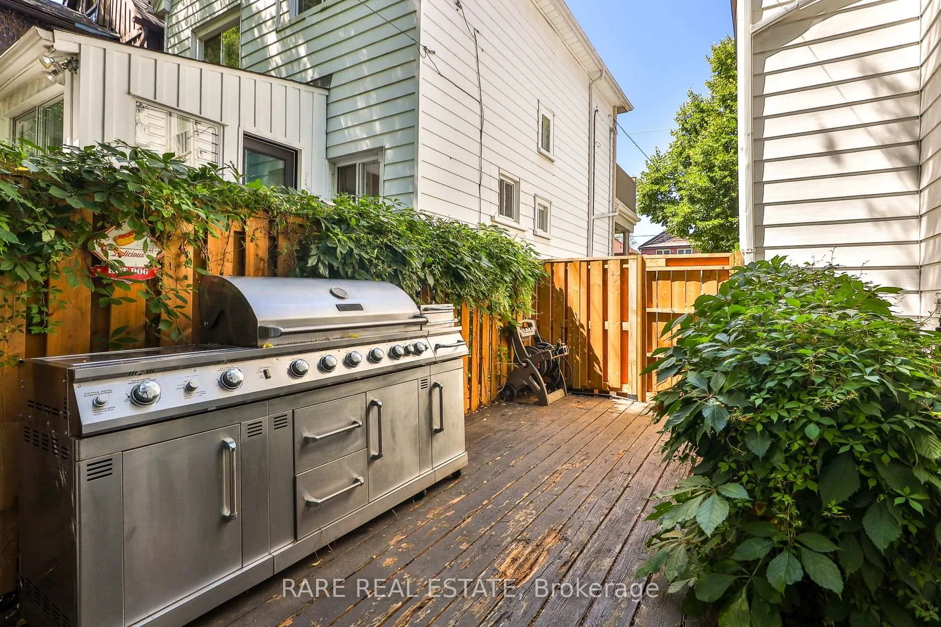 Photo 37 of 965 Logan Avenue, Toronto, Playter Estates-Danforth — HOMEH