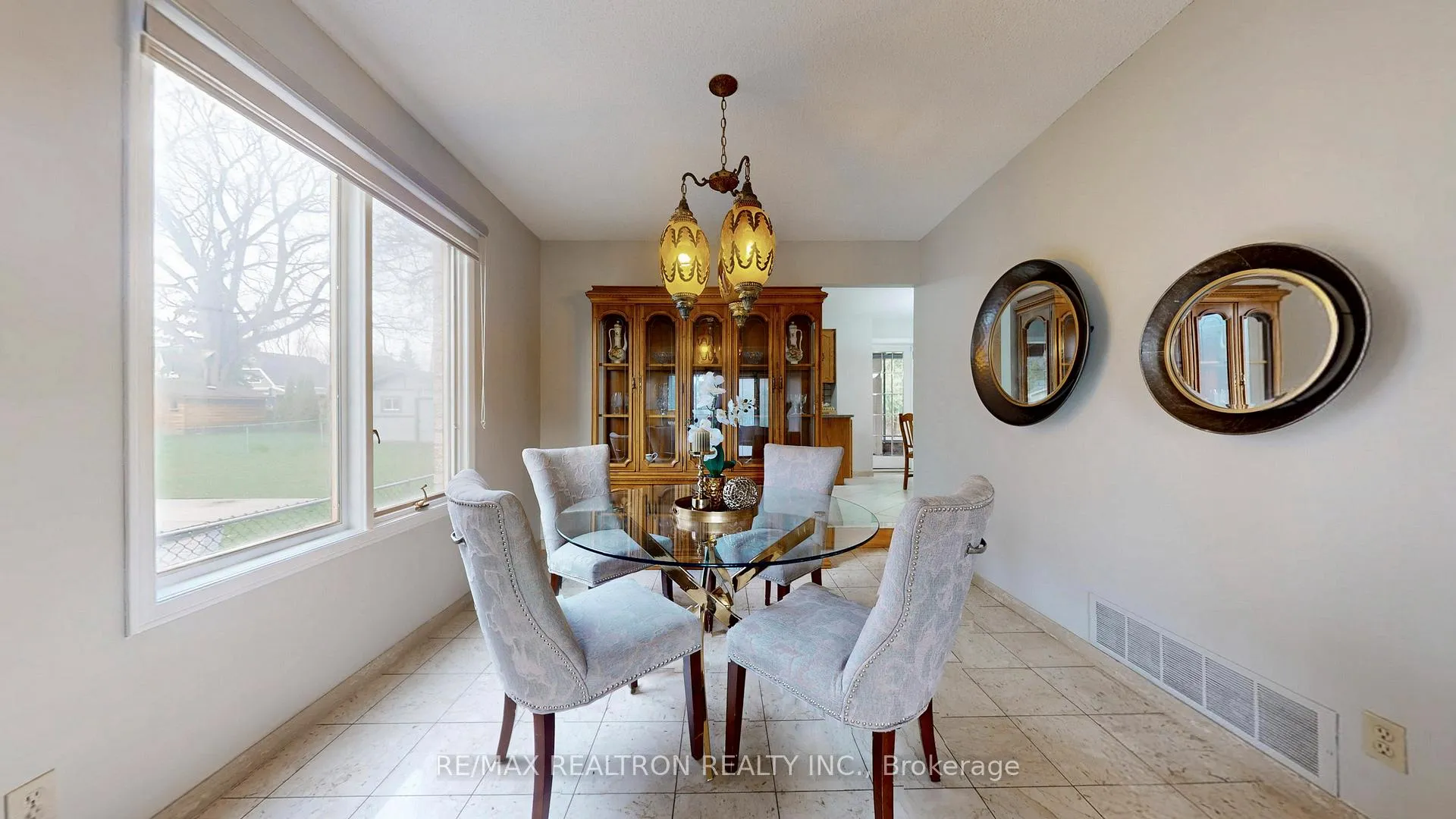 Photo 9 of 33 Byer Drive, Markham, Raymerville — HOMEH