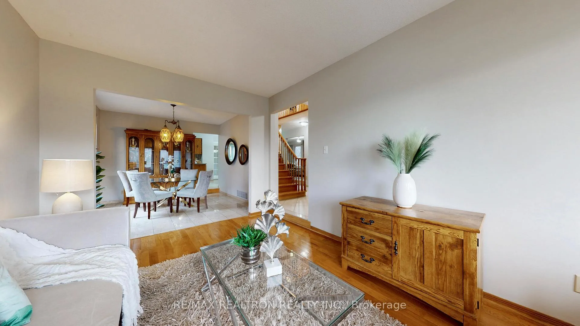 Photo 12 of 33 Byer Drive, Markham, Raymerville — HOMEH