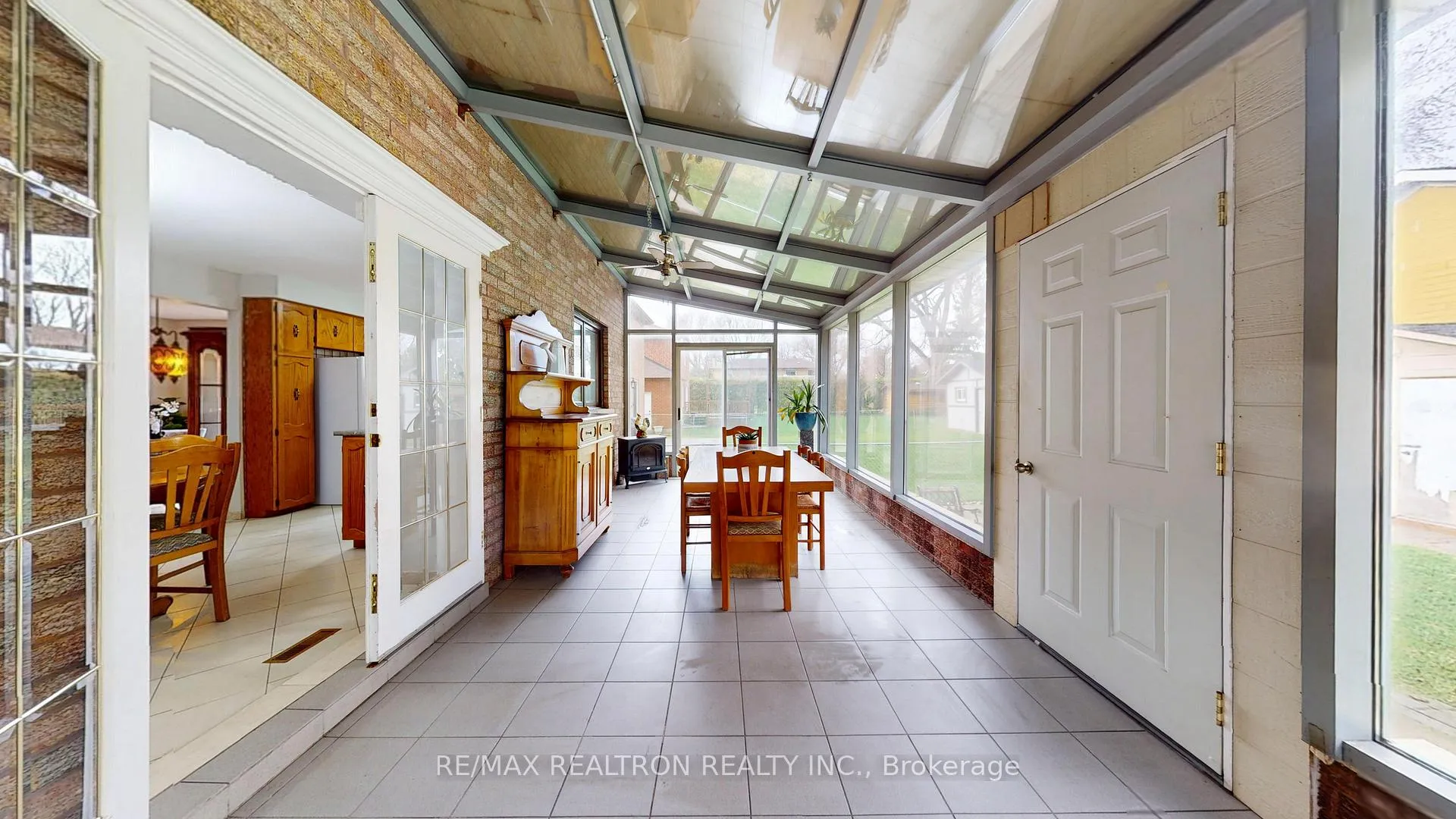 Photo 18 of 33 Byer Drive, Markham, Raymerville — HOMEH