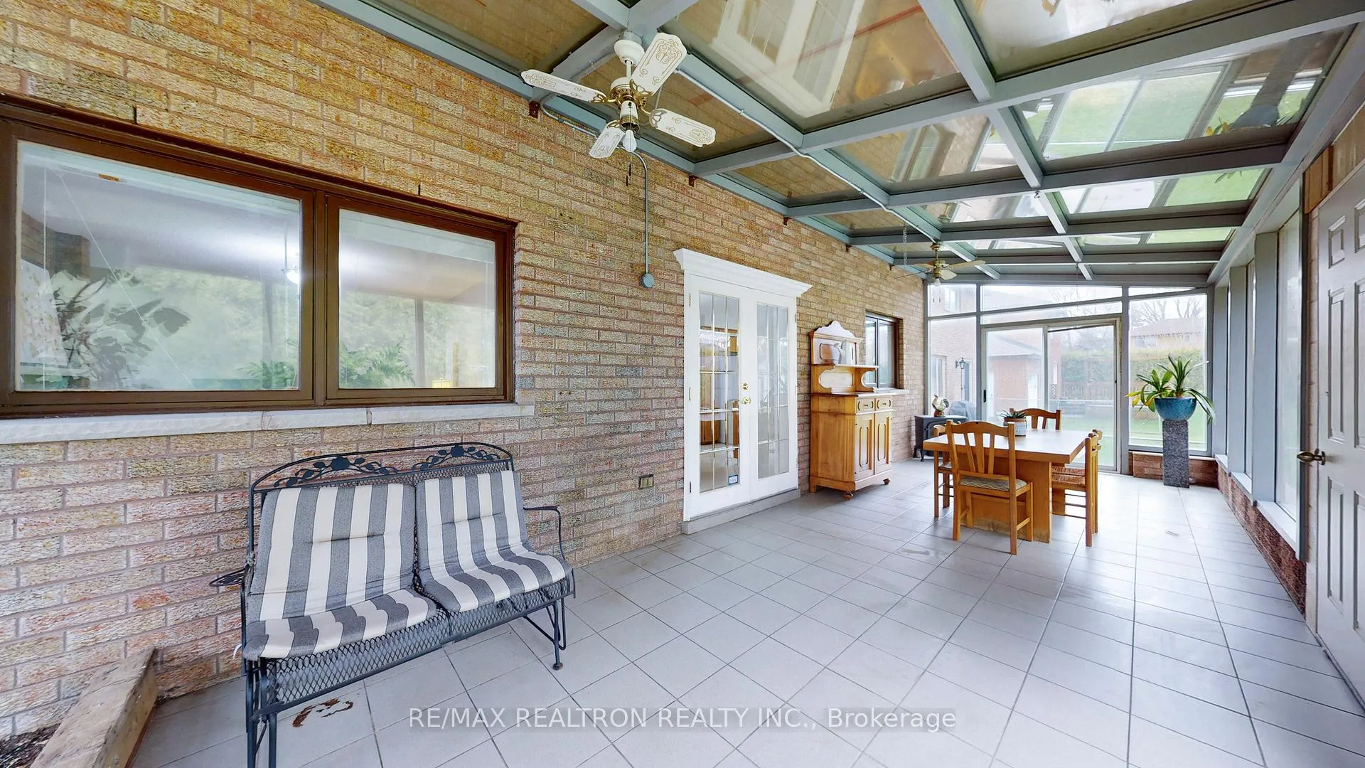 Photo 19 of 33 Byer Drive, Markham, Raymerville — HOMEH