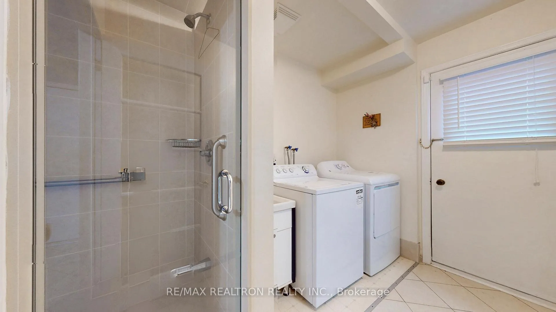 Photo 23 of 33 Byer Drive, Markham, Raymerville — HOMEH