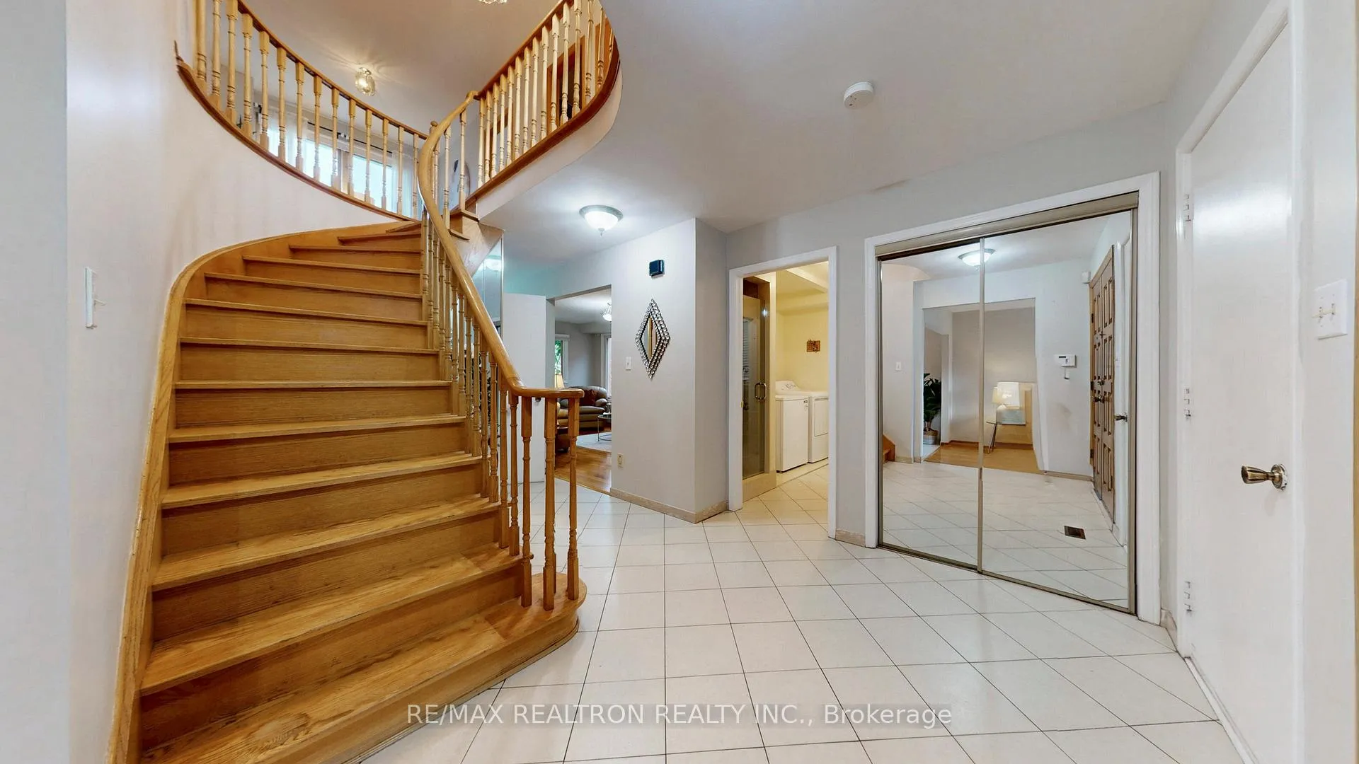 Photo 25 of 33 Byer Drive, Markham, Raymerville — HOMEH