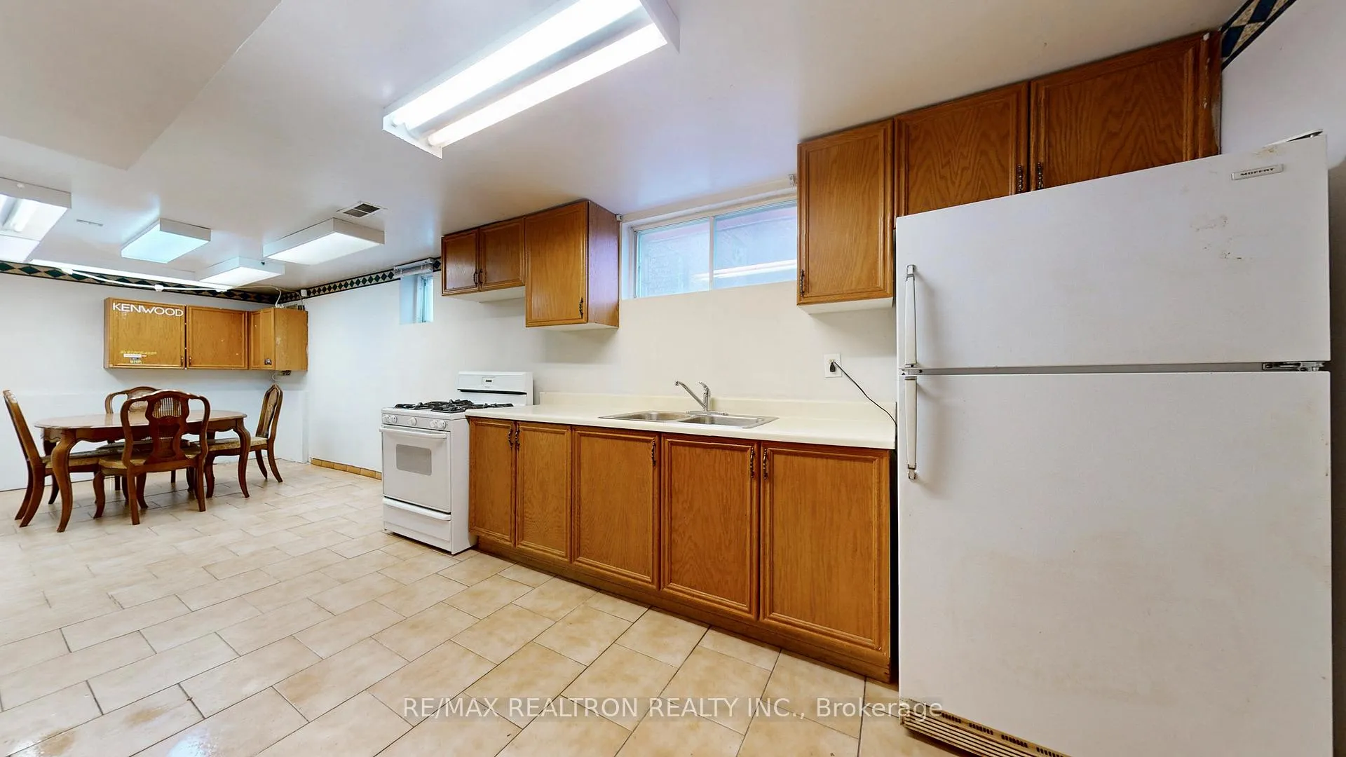 Photo 43 of 33 Byer Drive, Markham, Raymerville — HOMEH