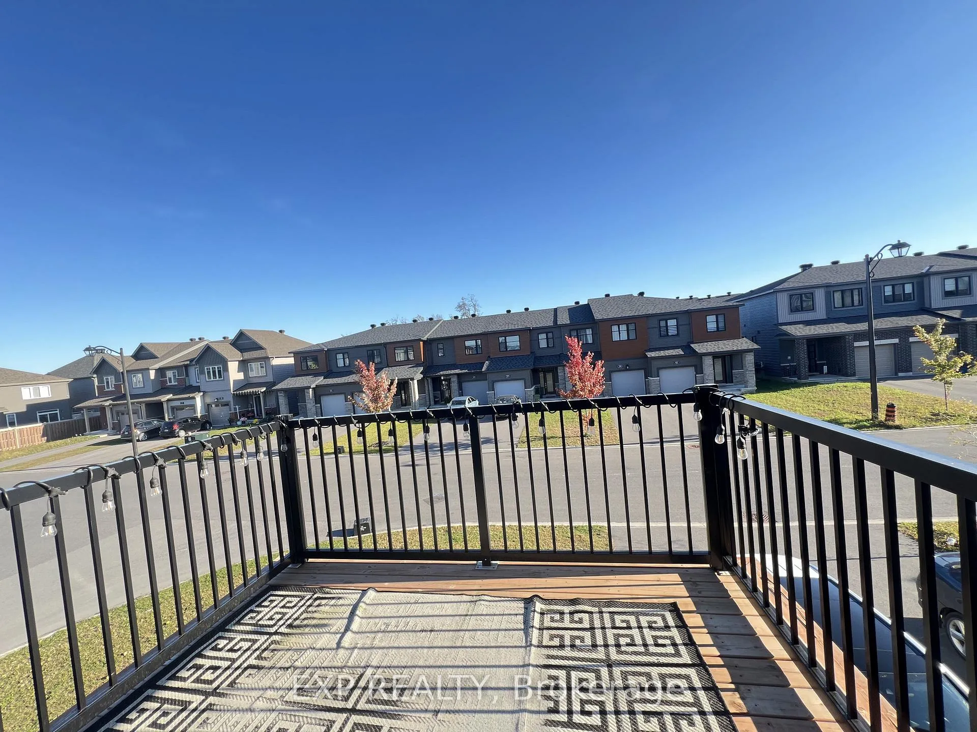 Photo 10 of 40 Teelin Circle, Ottawa, Barrhaven - Half Moon Bay — HOMEH