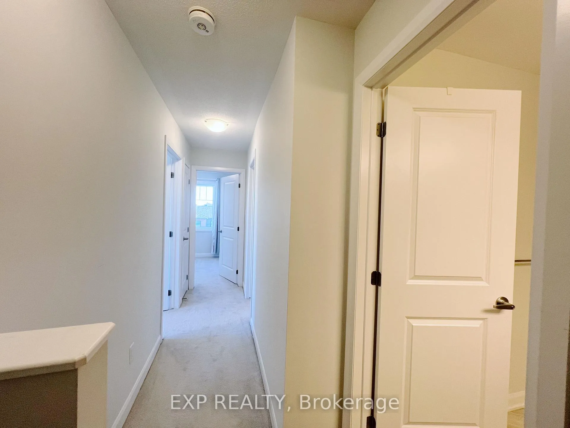 Photo 11 of 40 Teelin Circle, Ottawa, Barrhaven - Half Moon Bay — HOMEH